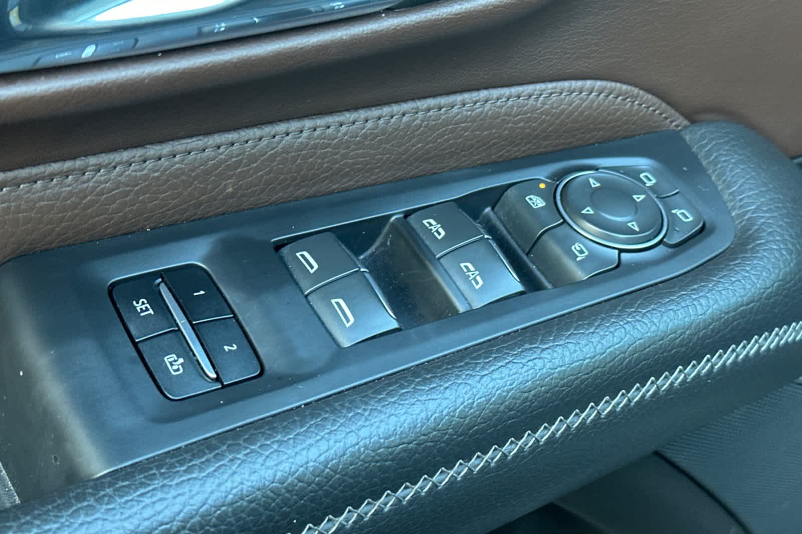 Thumbnail: 2021 GMC Yukon - 3