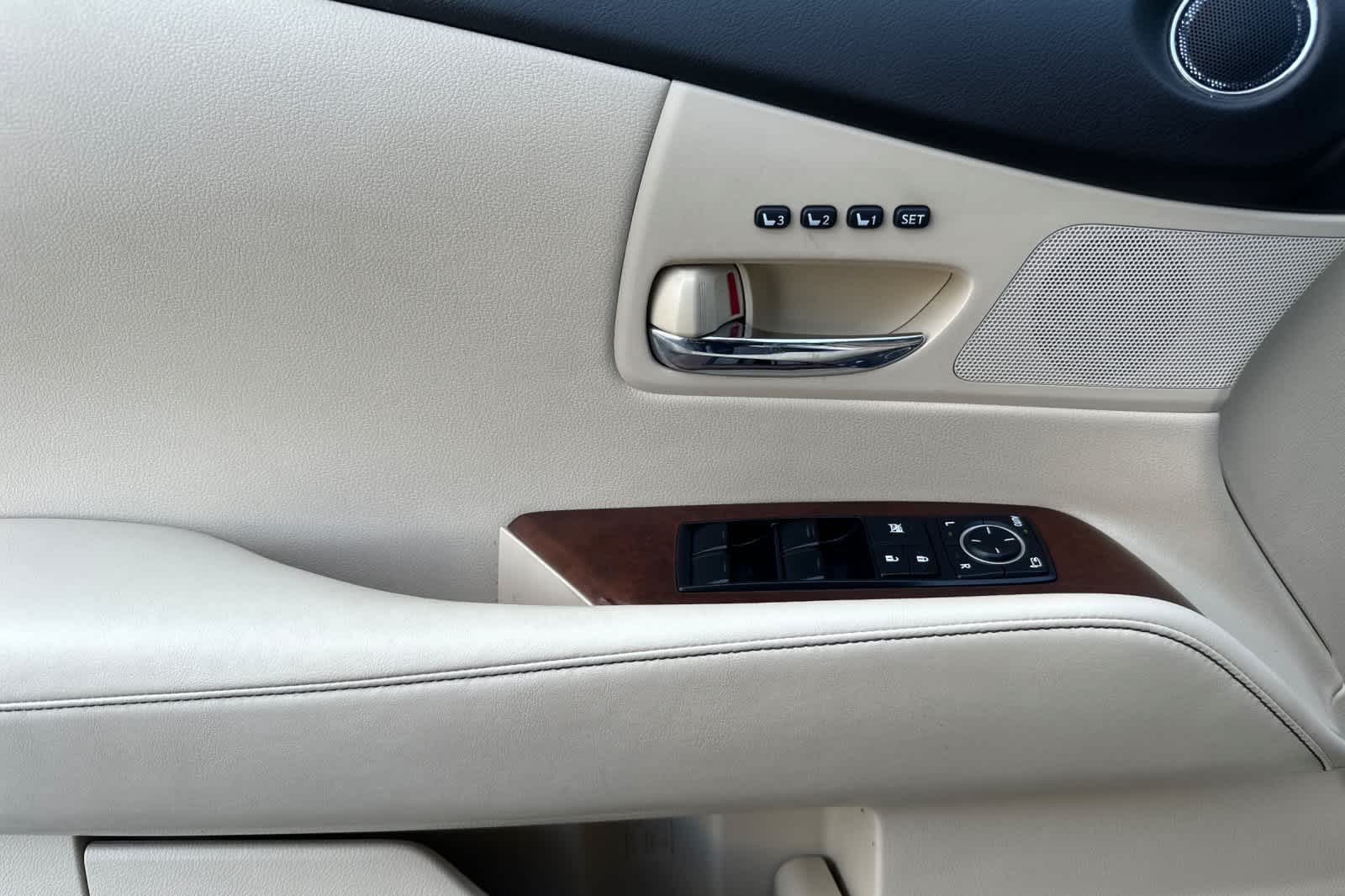 Thumbnail: 2013 Lexus RX - 12