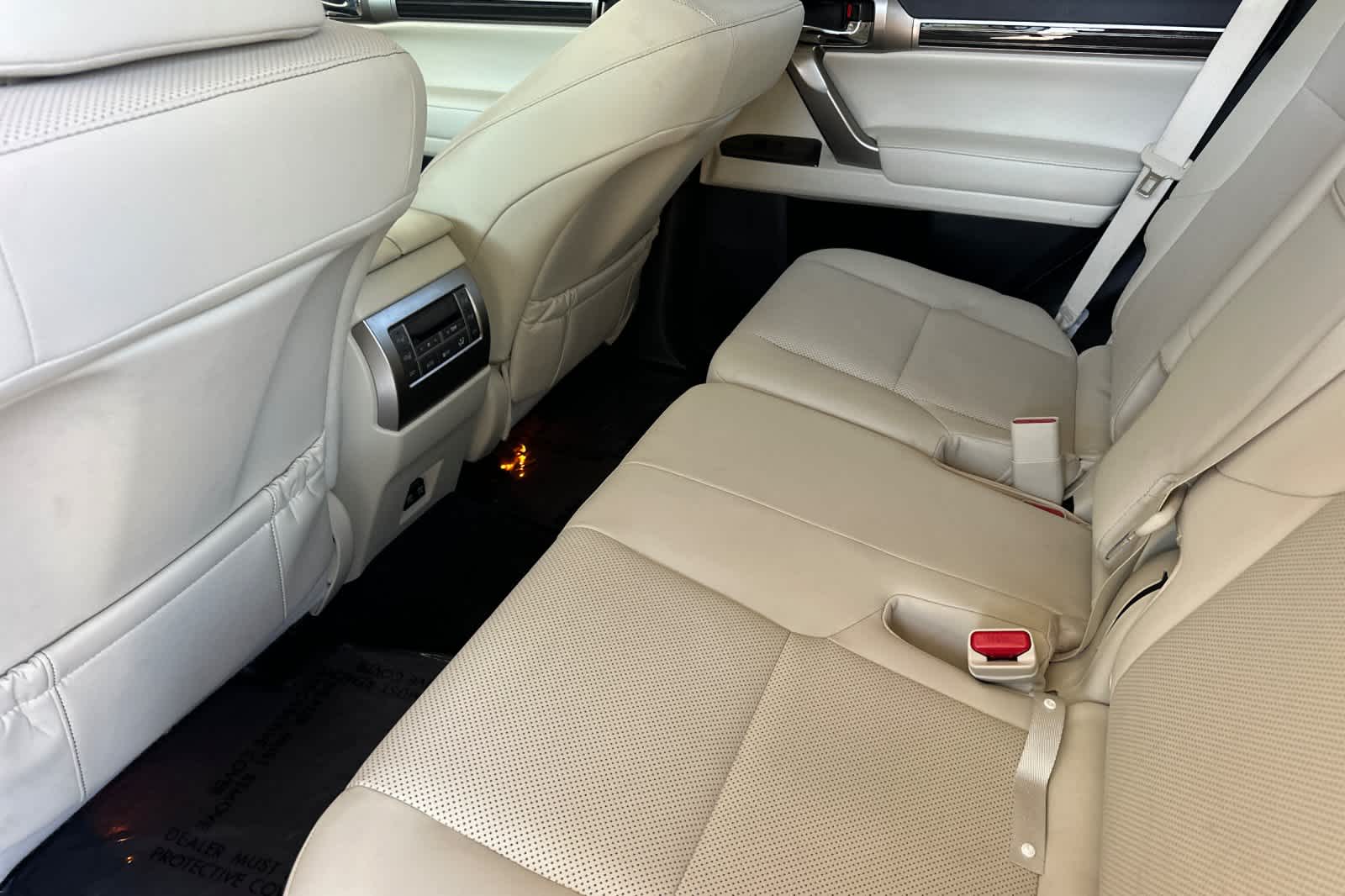 Thumbnail: 2020 Lexus GX - 4