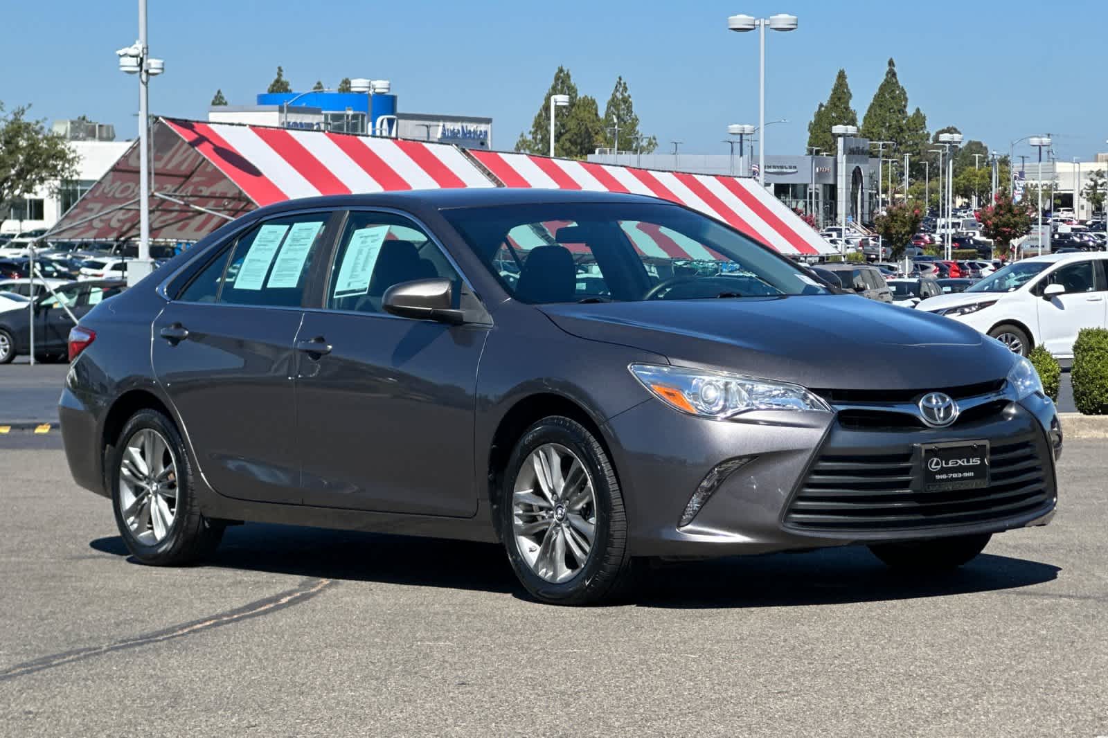 Thumbnail: 2016 Toyota Camry - 4