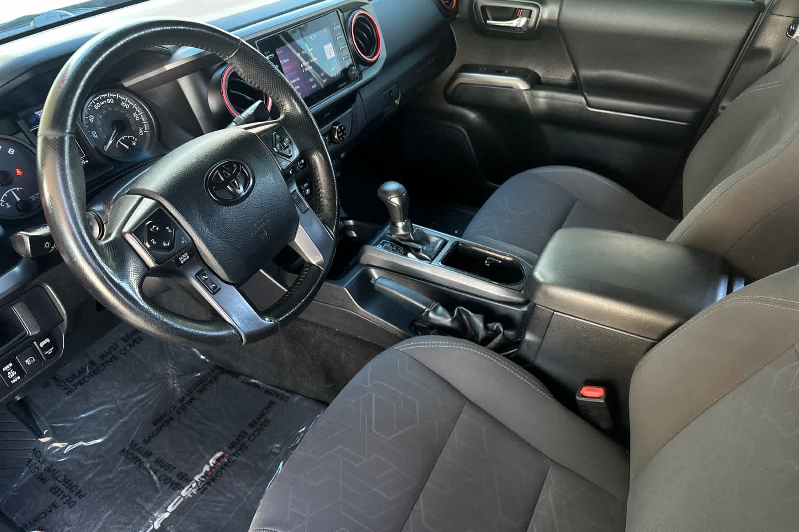 Thumbnail: 2018 Toyota Tacoma - 11