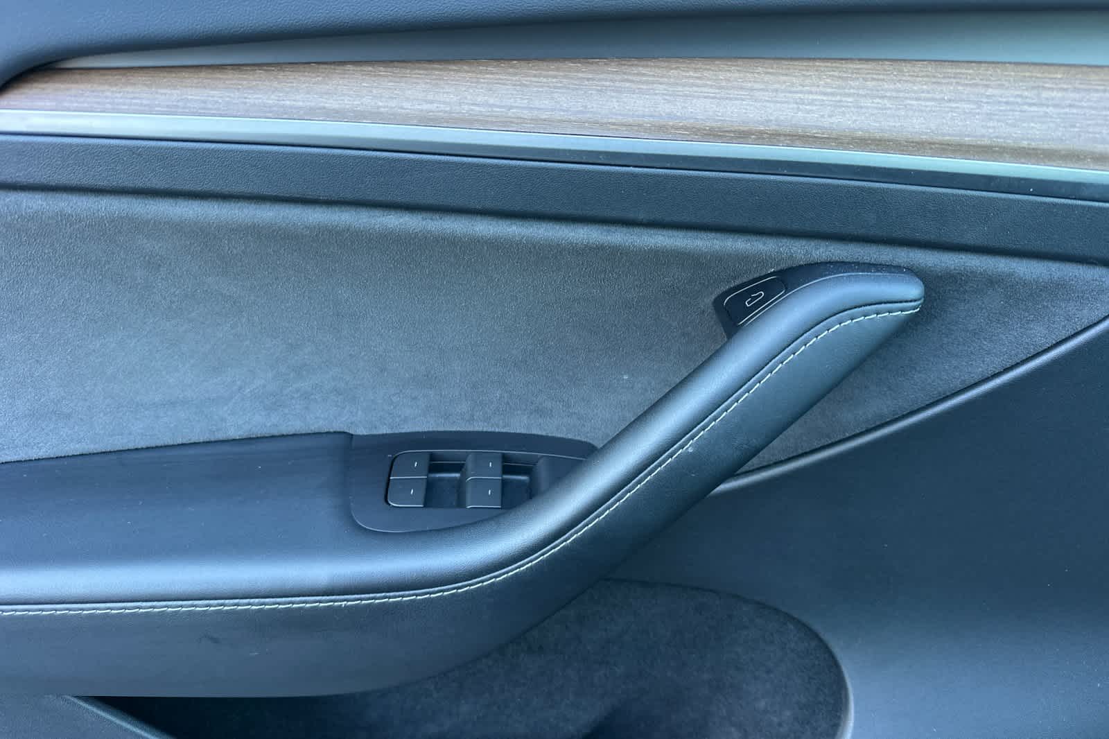 Thumbnail: 2023 Tesla Model Y - 12