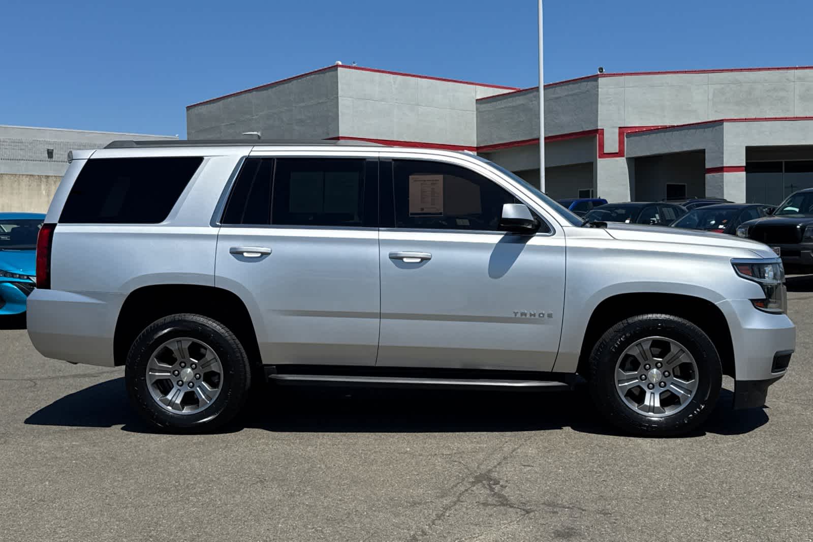 Thumbnail: 2018 Chevrolet Tahoe - 6