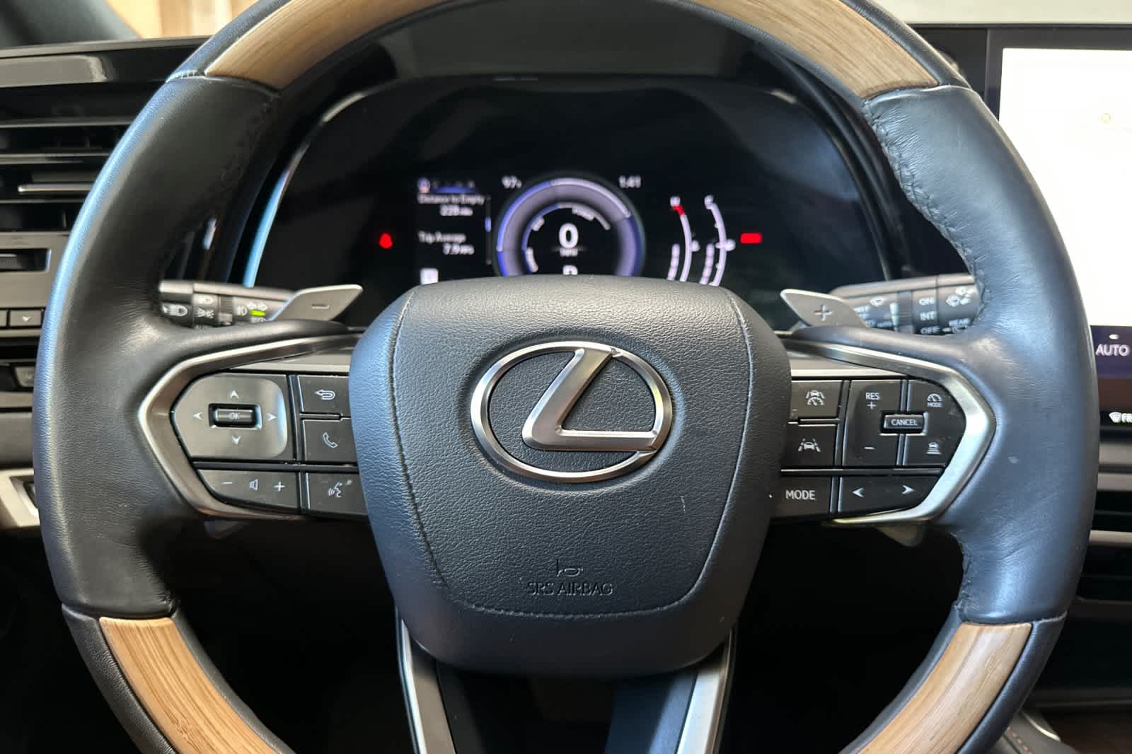 Thumbnail: 2023 Lexus RX - 26