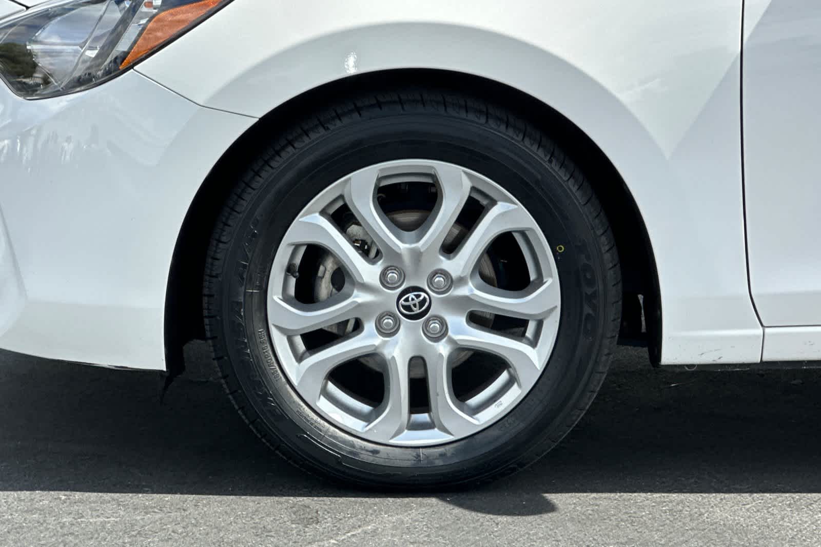 Thumbnail: 2018 Toyota Yaris iA - 30