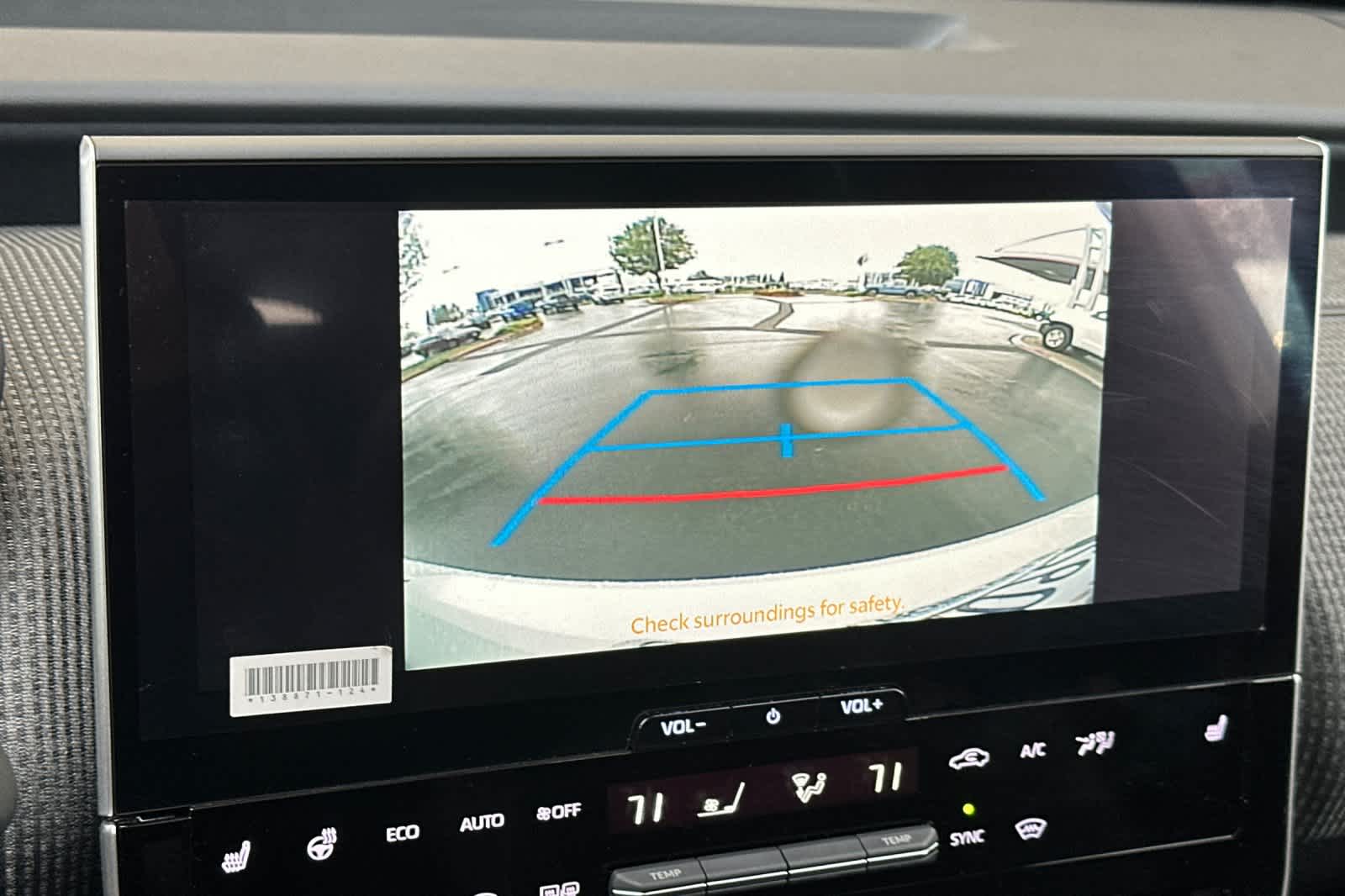 Thumbnail: 2023 Toyota bZ4X - 21