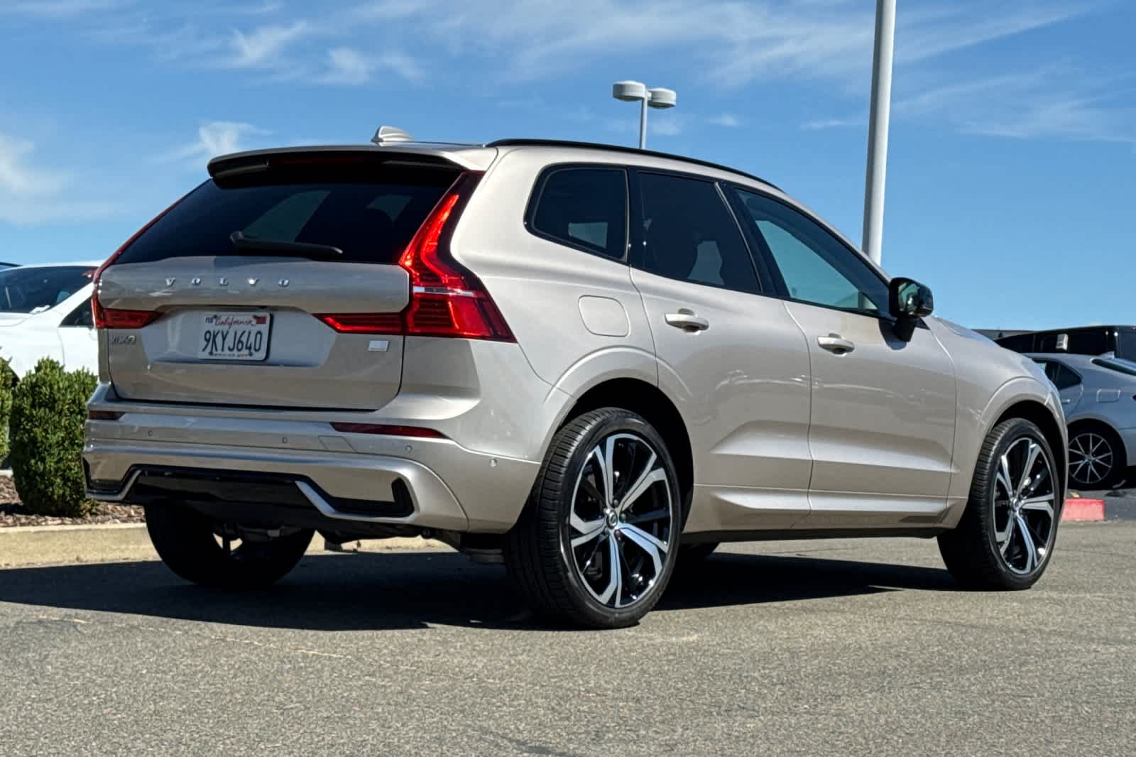 Thumbnail: 2024 Volvo XC60 - 2