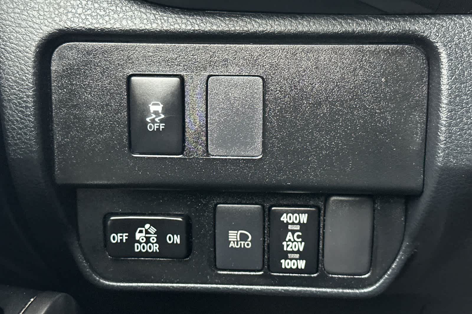 Thumbnail: 2022 Toyota Tacoma - 29