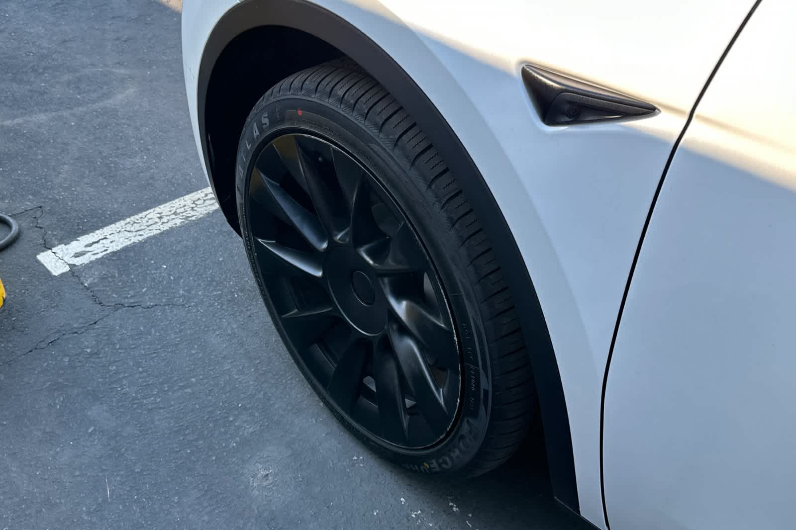 Thumbnail: 2020 Tesla Model Y - 21