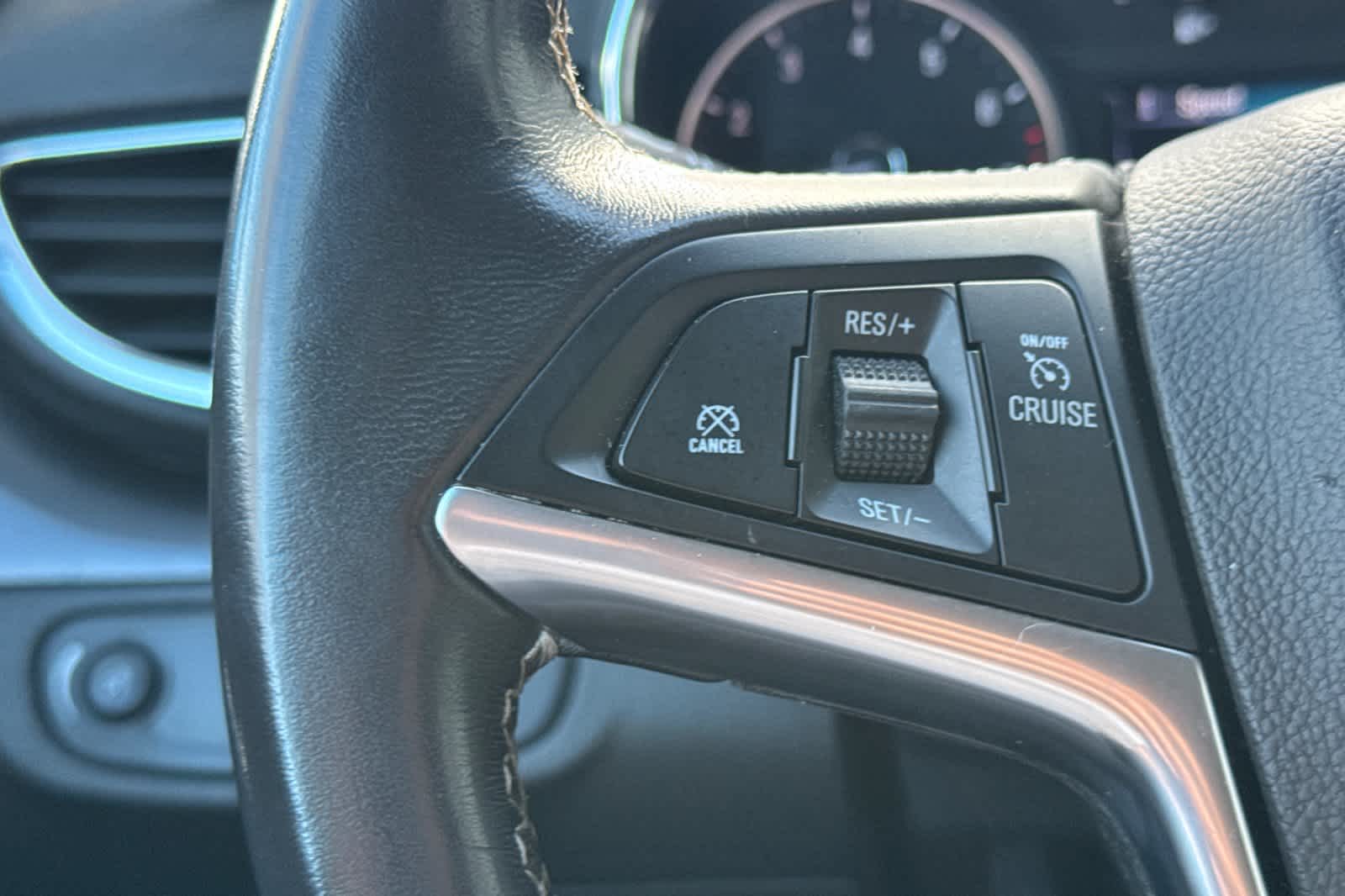 Thumbnail: 2019 Buick Encore - 25