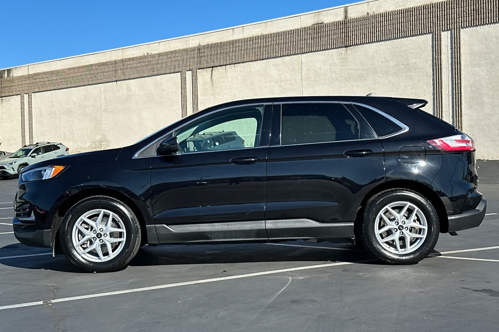 Thumbnail: 2024 Ford Edge - 9