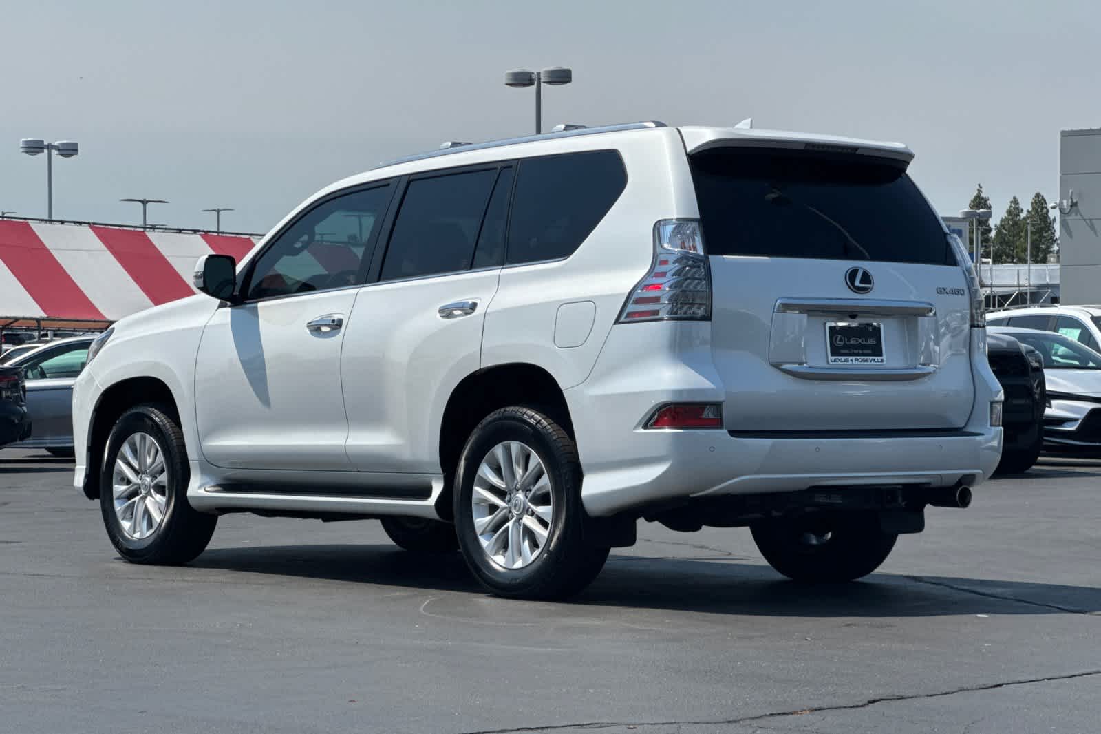 Thumbnail: 2023 Lexus GX - 7