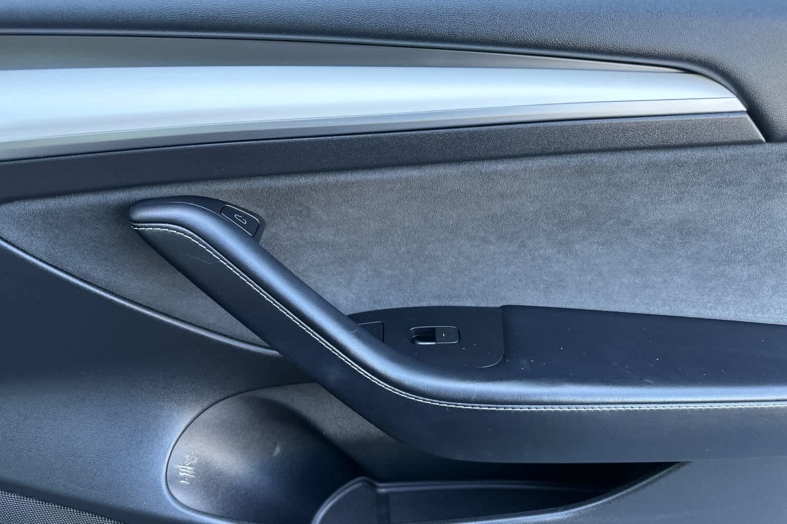 Thumbnail: 2023 Tesla Model 3 - 18