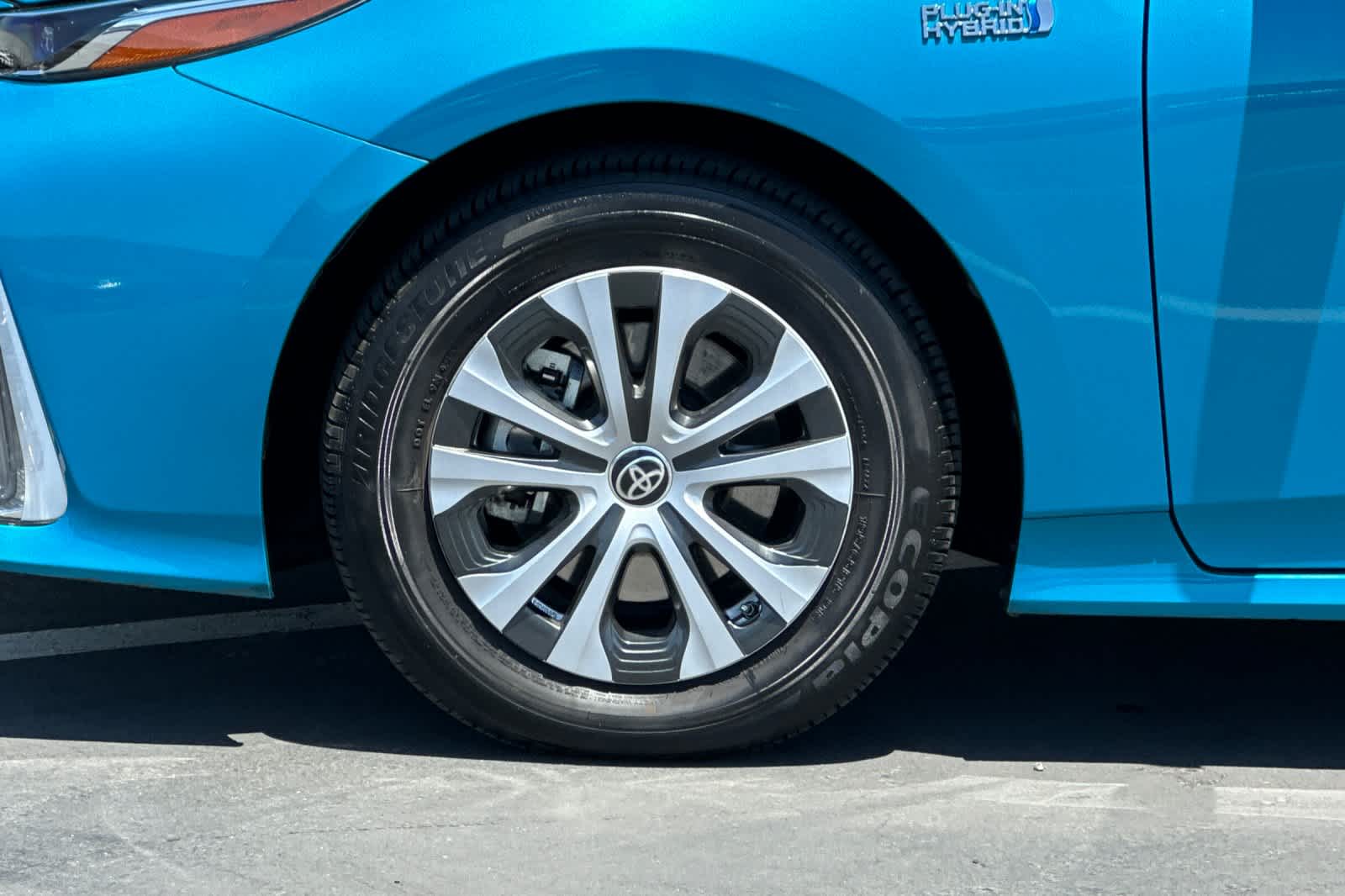 2021 Toyota Prius Prime XLE 31