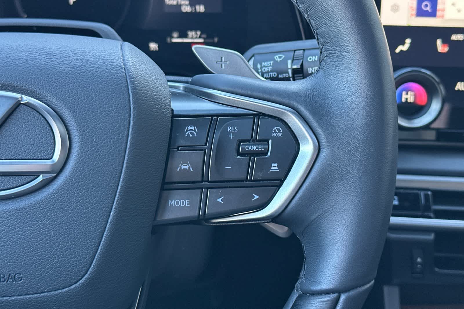 Thumbnail: 2025 Lexus RX - 28