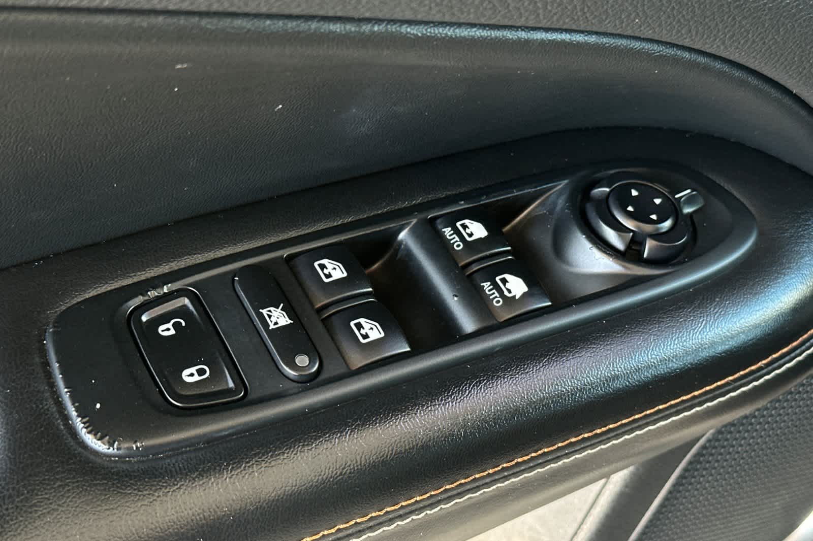 Thumbnail: 2018 Jeep Compass - 12