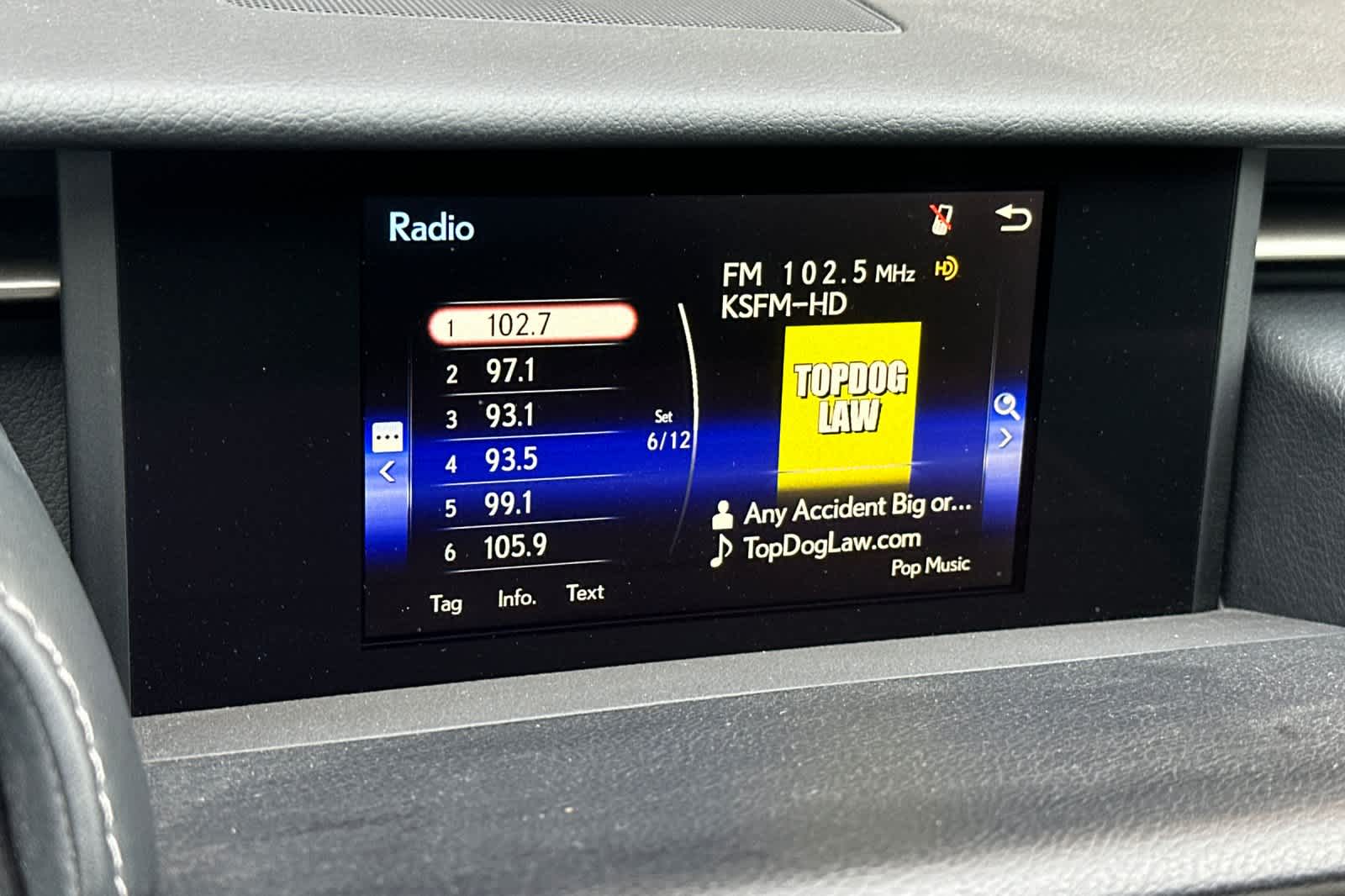 Thumbnail: 2016 Lexus IS - 19