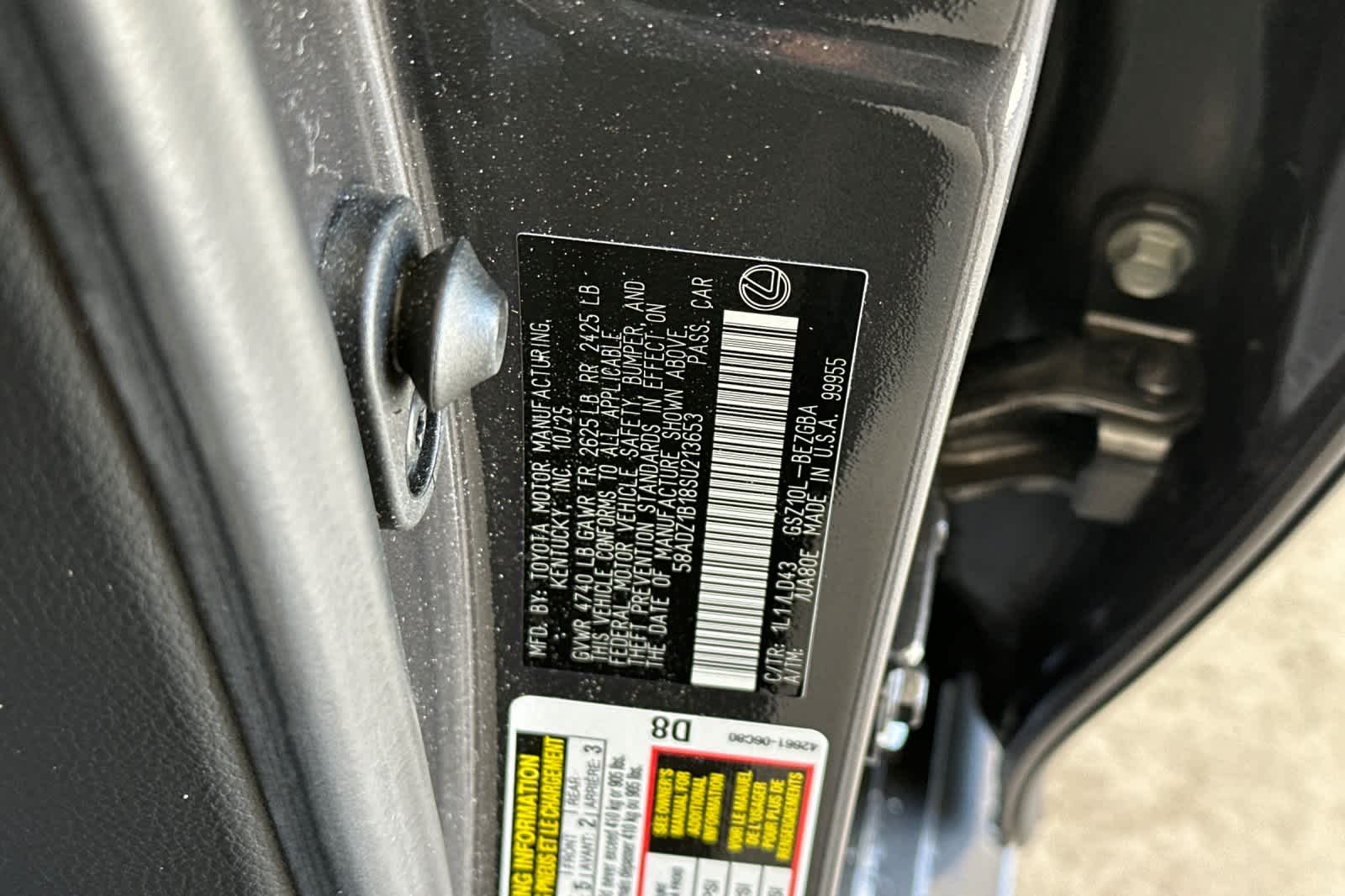 Thumbnail: 2025 Lexus ES - 33