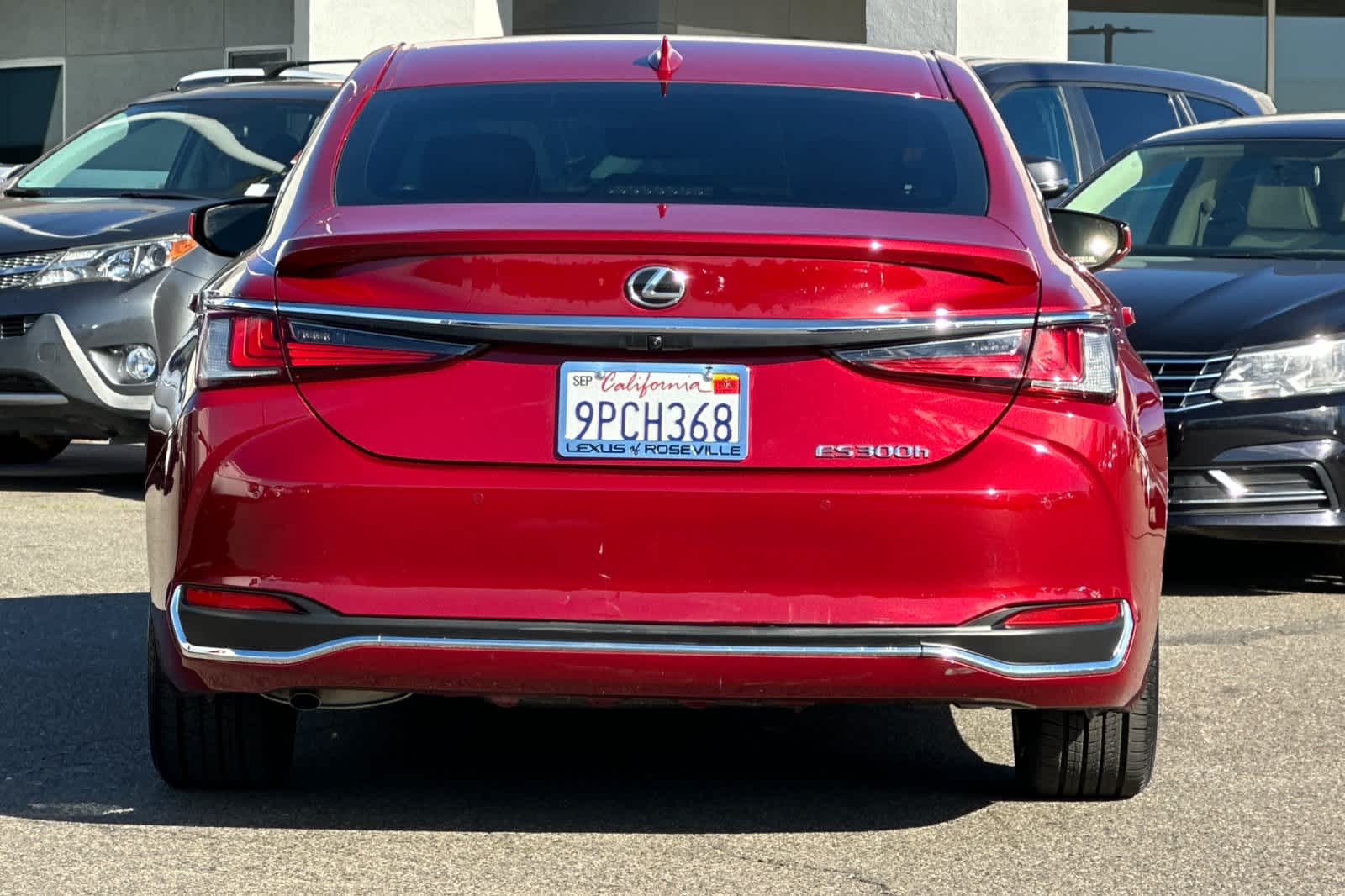 Thumbnail: 2025 Lexus ES - 8