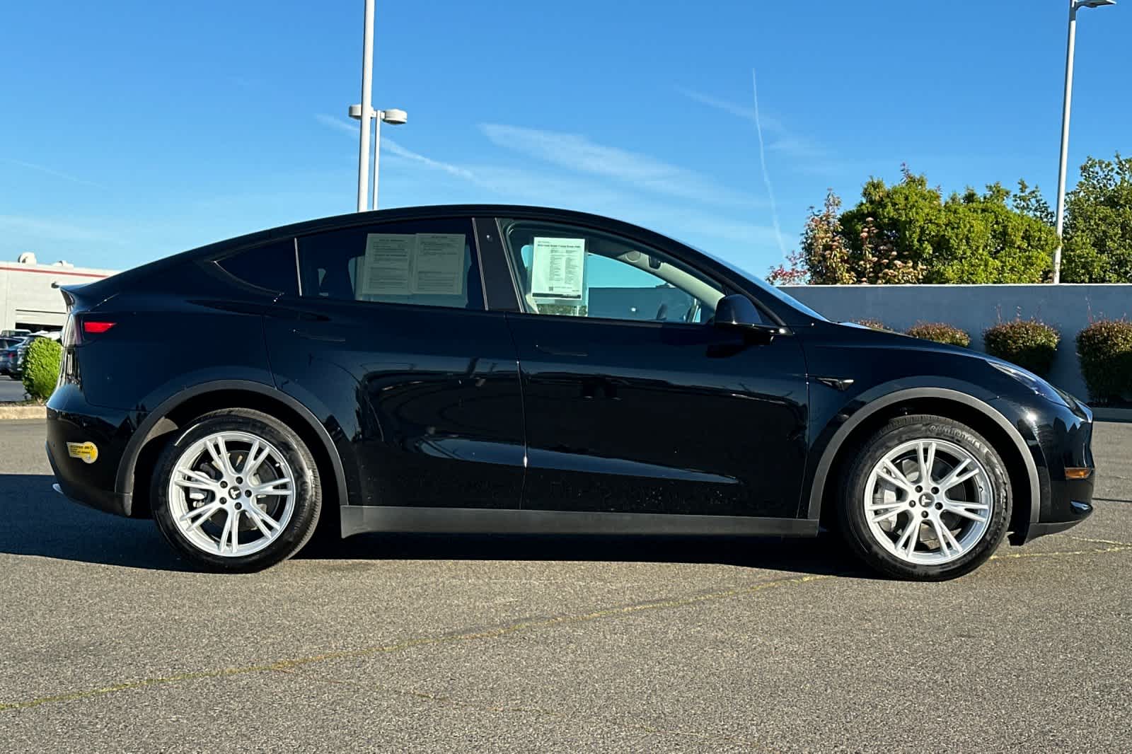 Thumbnail: 2023 Tesla Model Y - 6