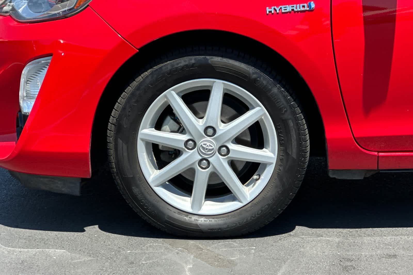 Thumbnail: 2015 Toyota Prius c - 31