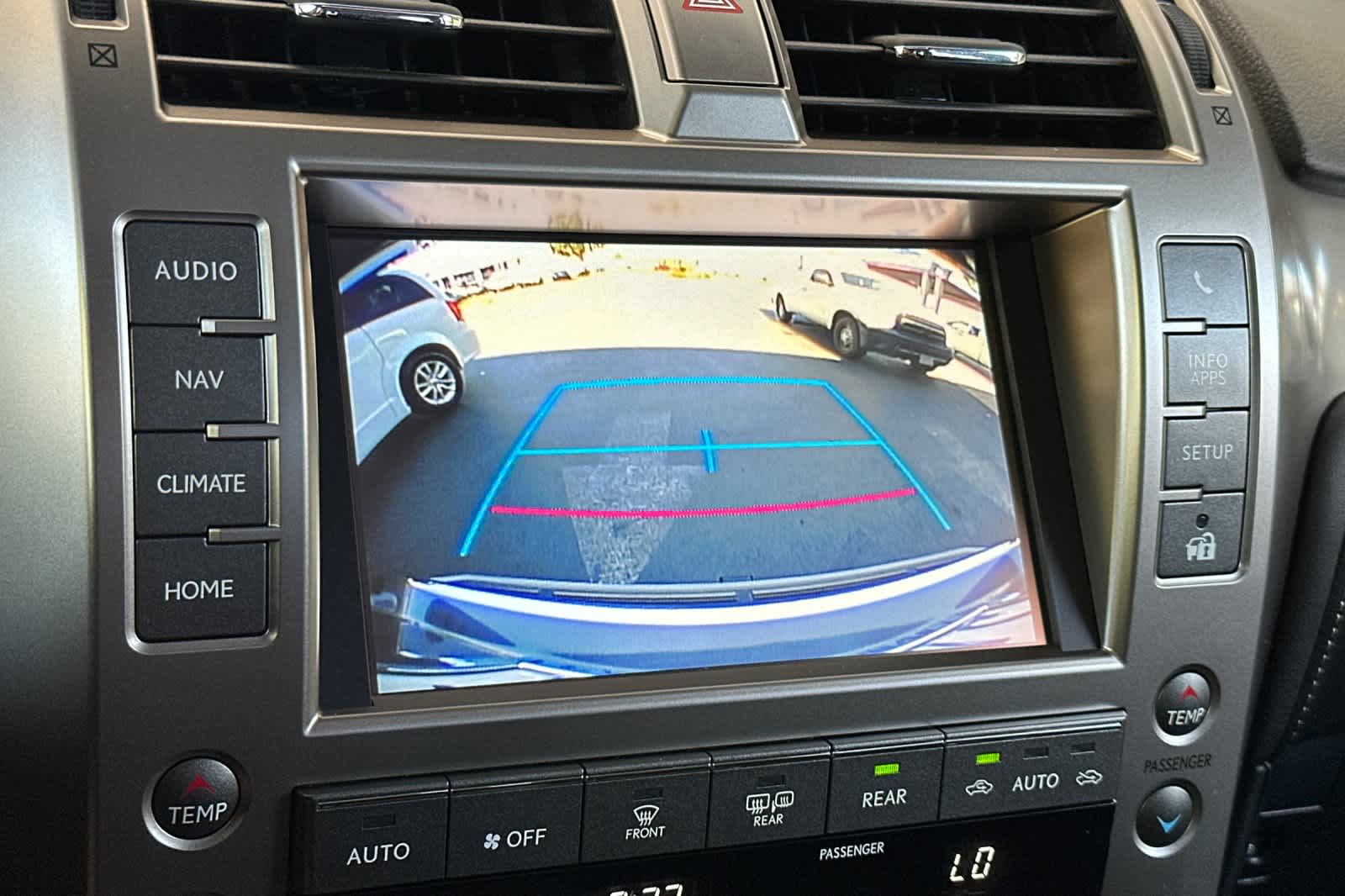 Thumbnail: 2015 Lexus GX - 22