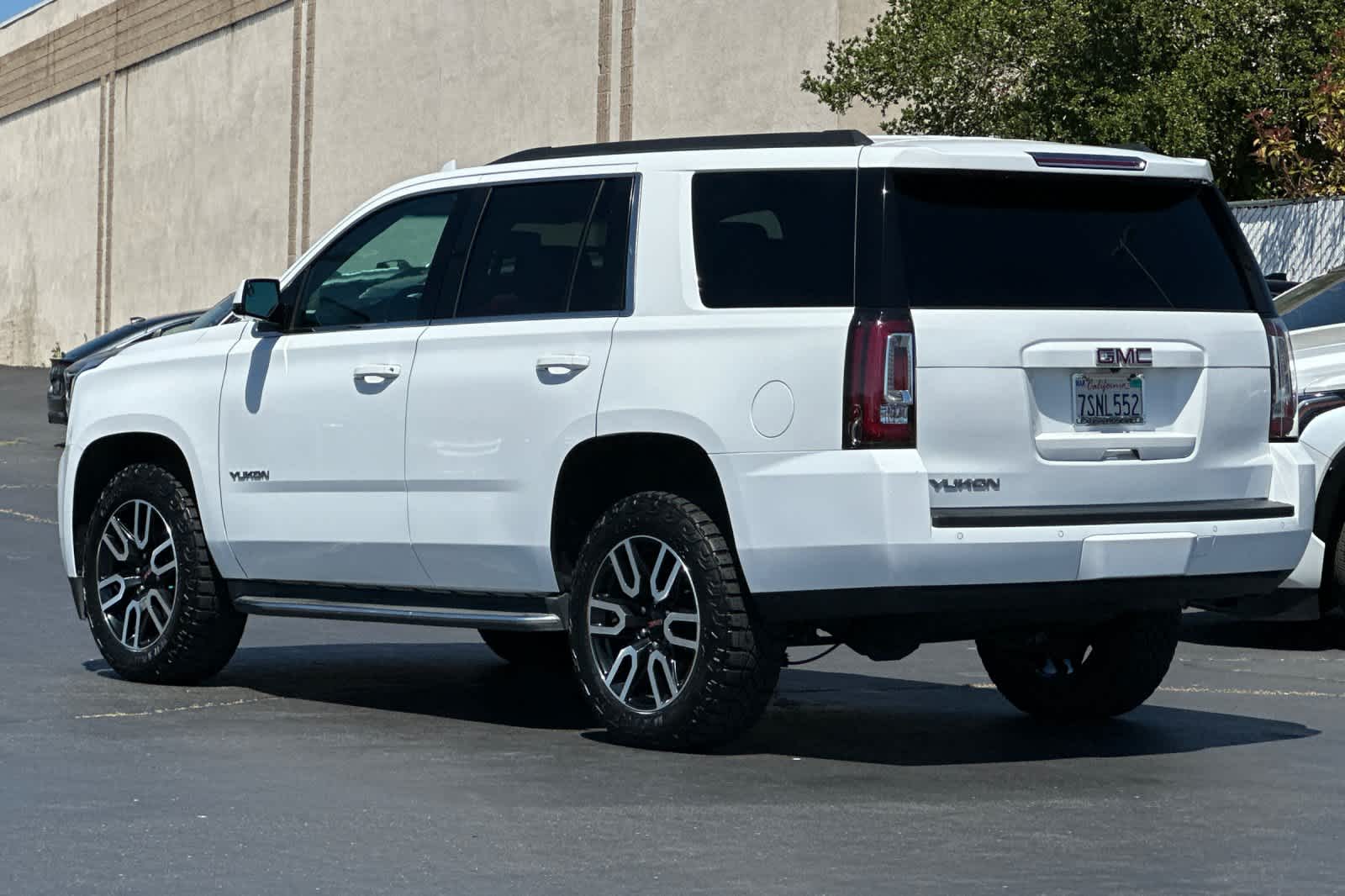Thumbnail: 2016 GMC Yukon - 6
