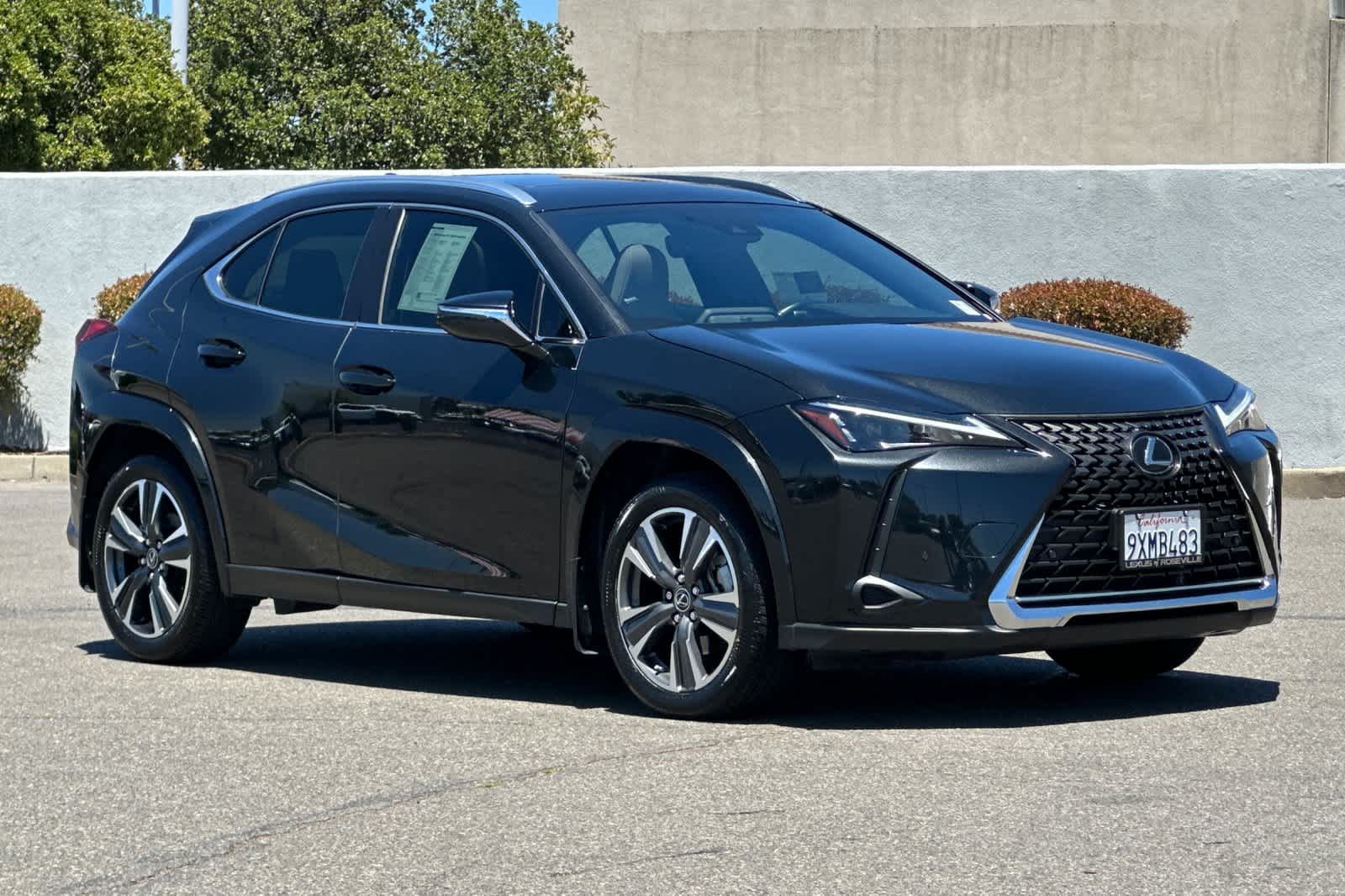 Thumbnail: 2023 Lexus UX - 4