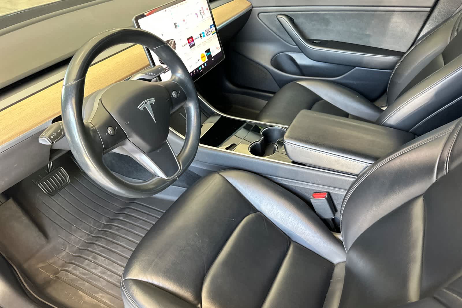 Thumbnail: 2019 Tesla Model 3 - 11