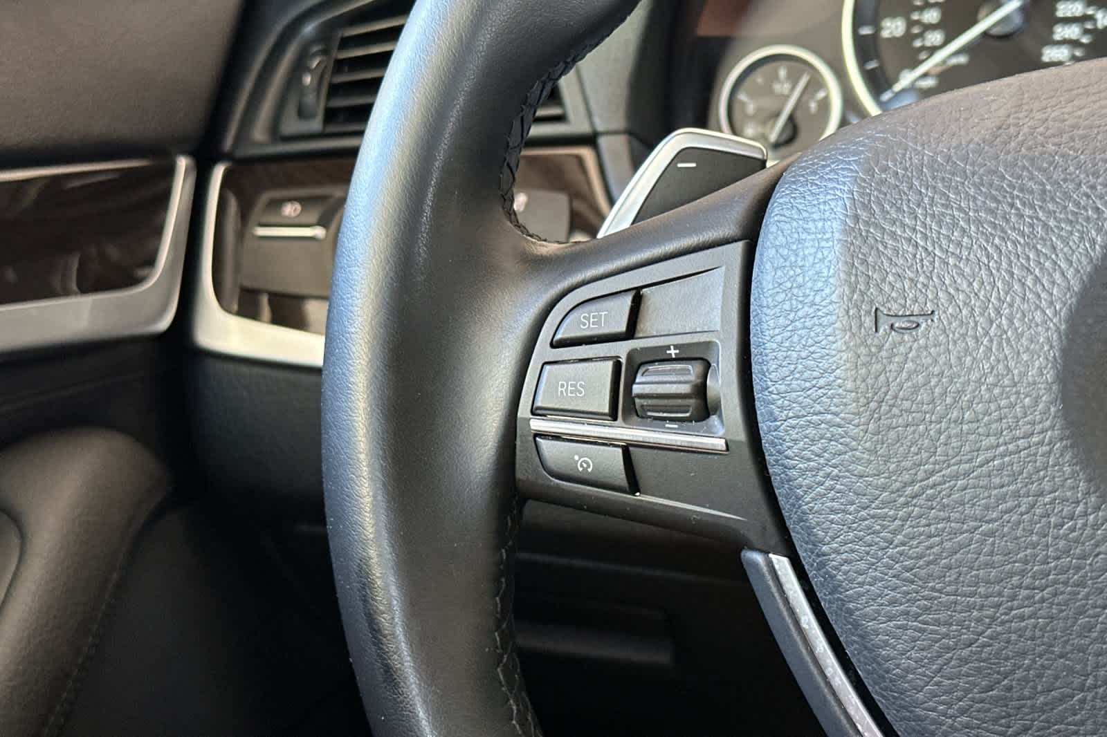 Thumbnail: 2016 BMW 5 Series - 26