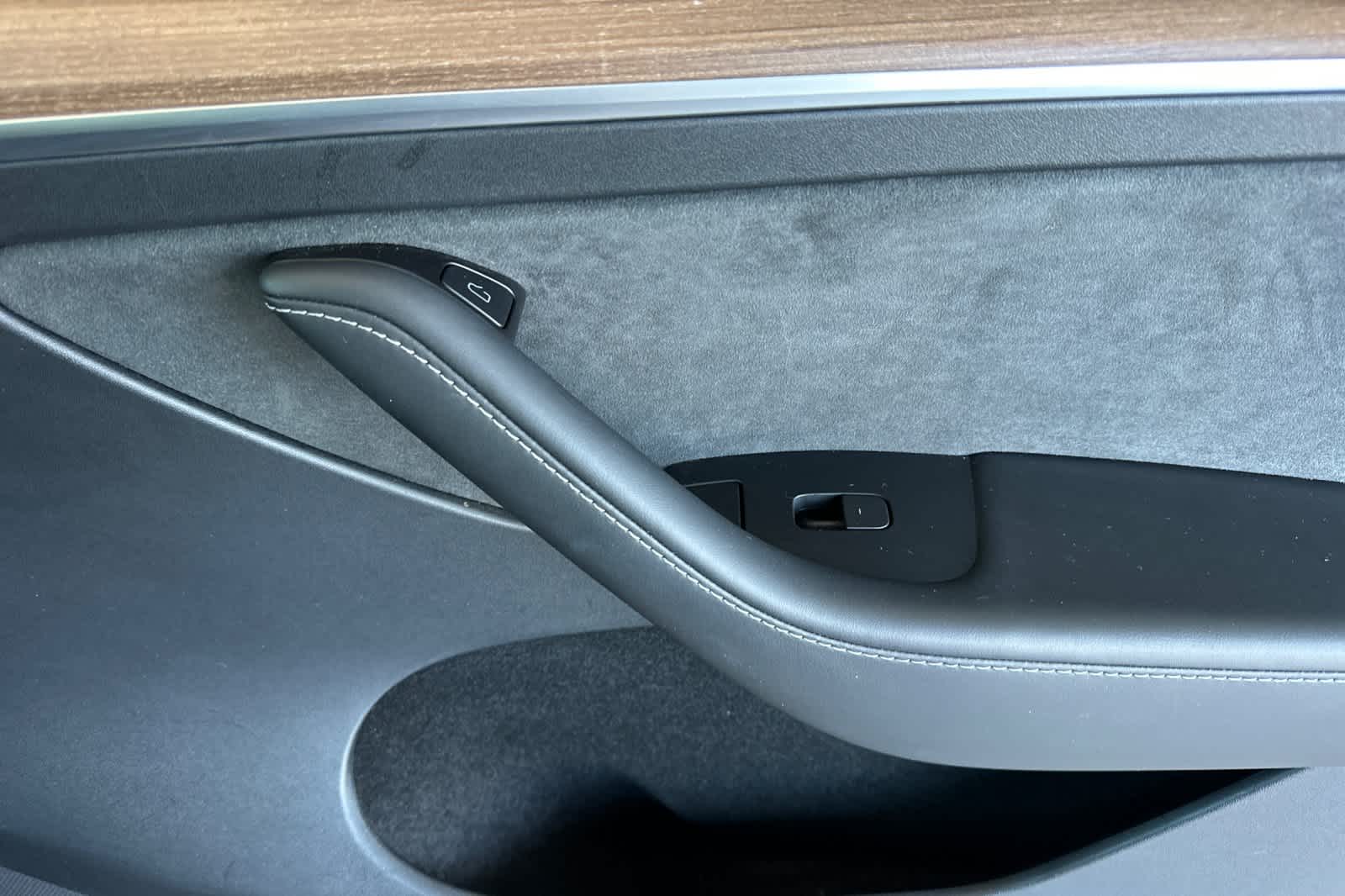 2023 Tesla Model Y  19