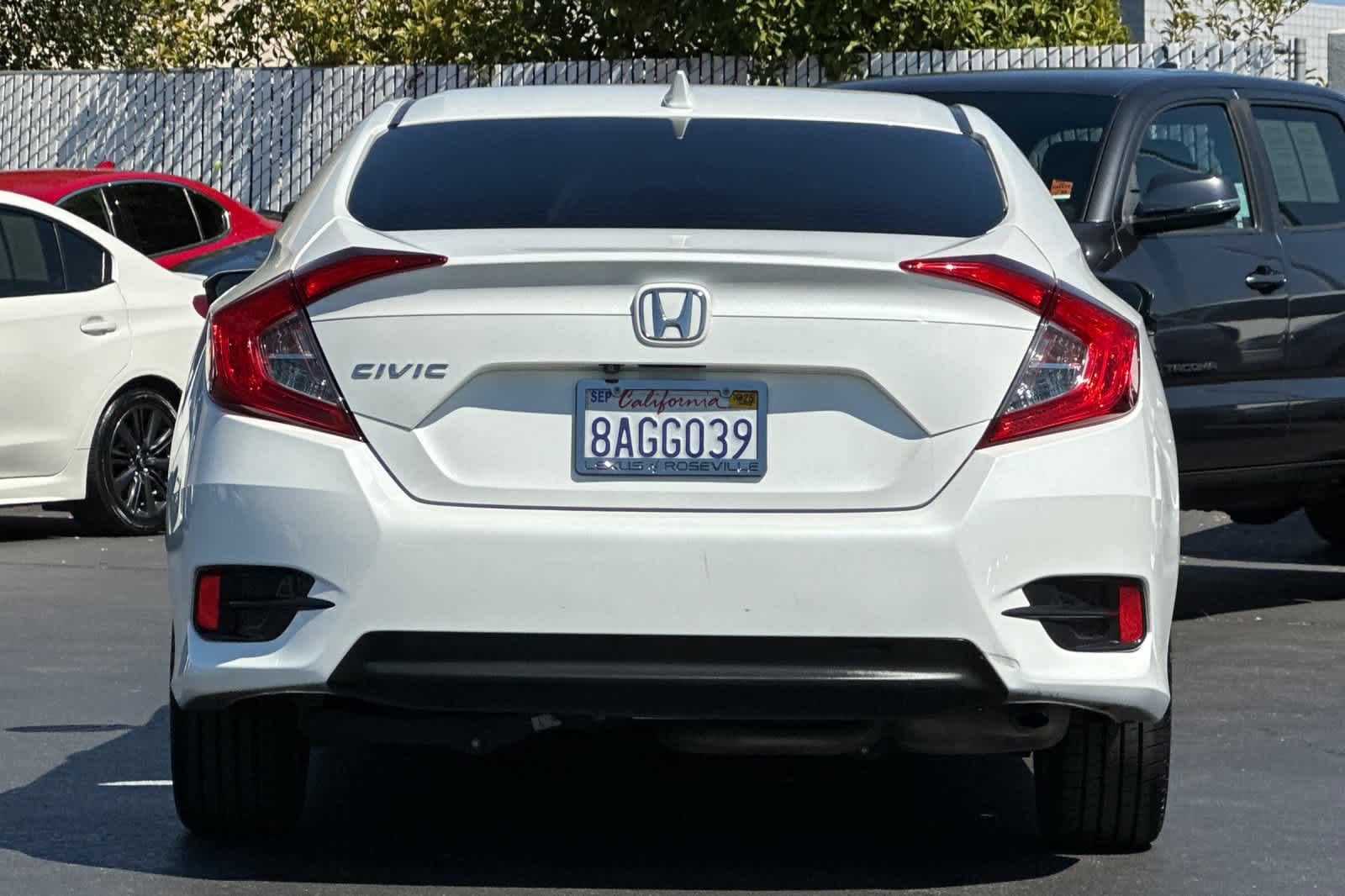 Thumbnail: 2017 Honda Civic - 8