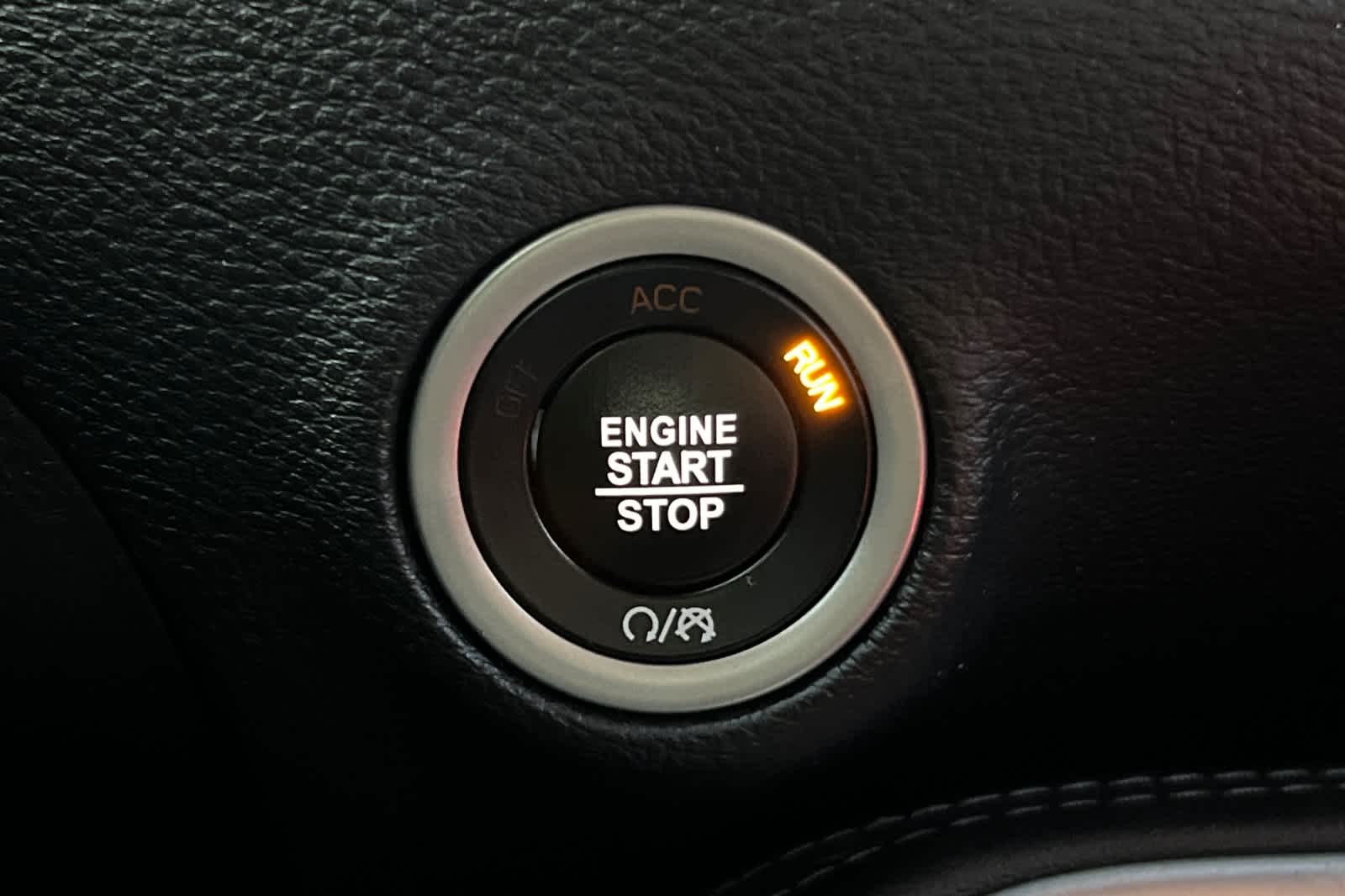 Thumbnail: 2019 Dodge Challenger - 23