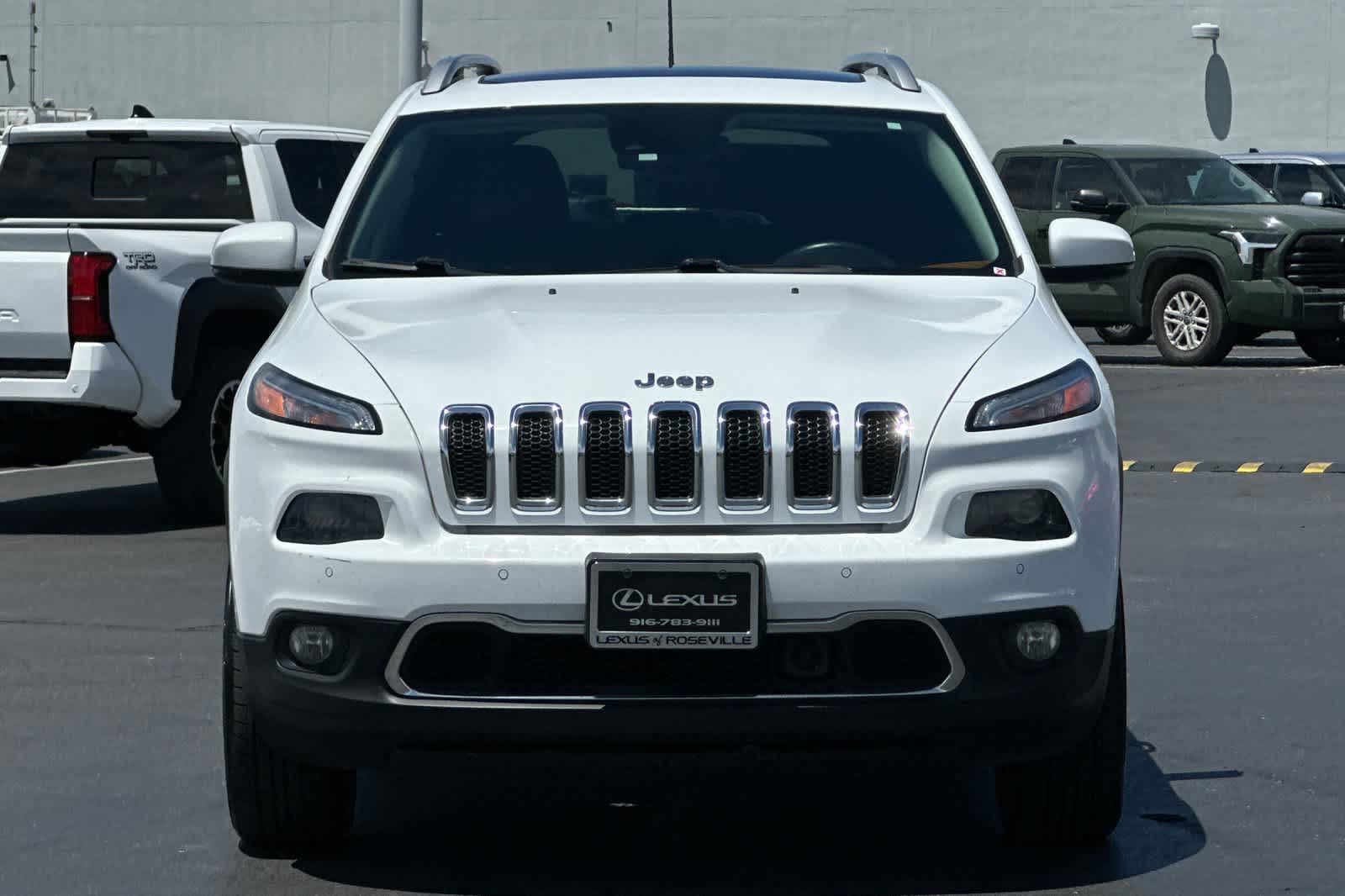 Thumbnail: 2016 Jeep Cherokee - 9