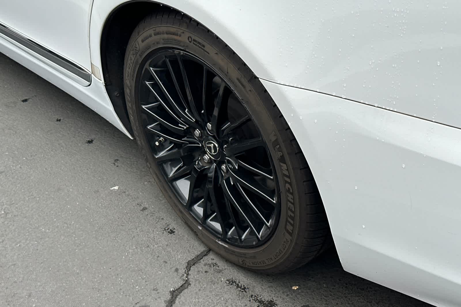 Thumbnail: 2015 Lexus LS - 17