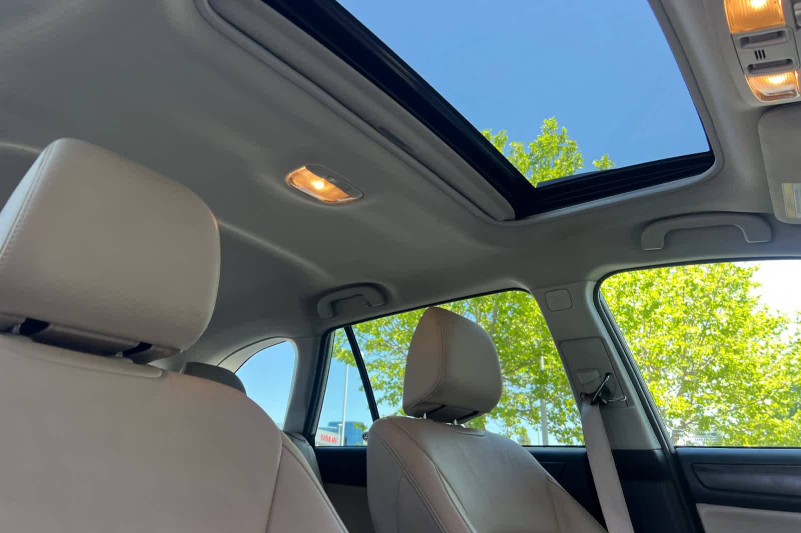 Thumbnail: 2017 Subaru Outback - 18