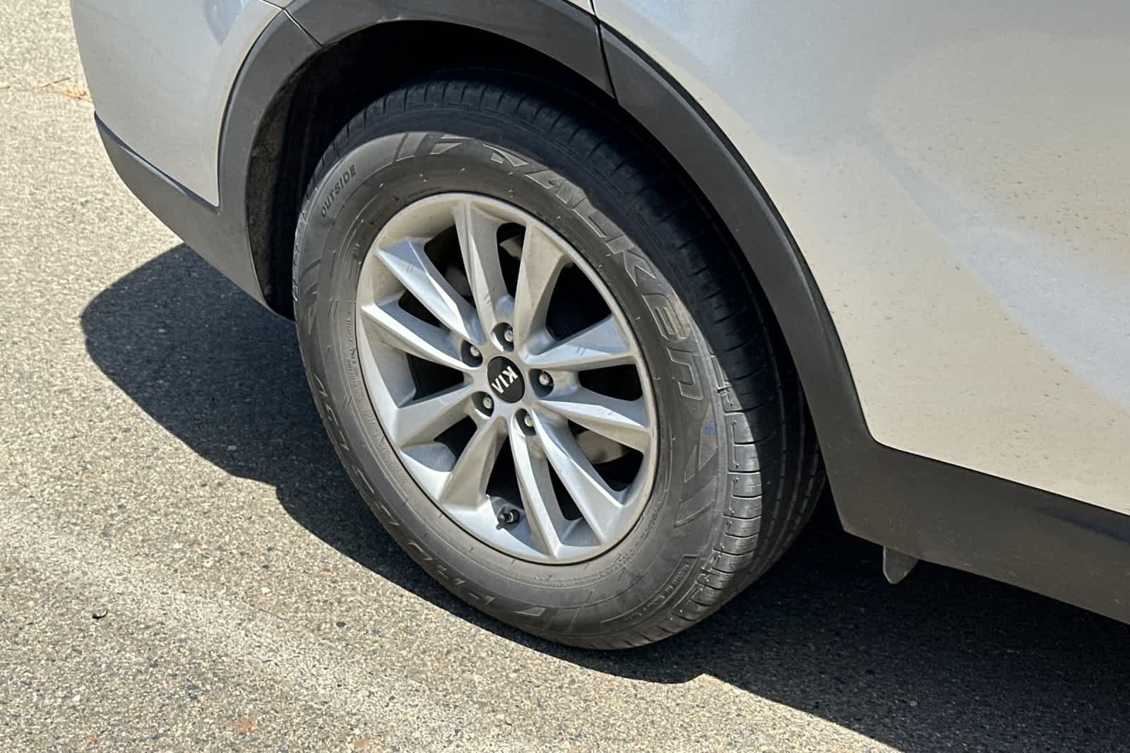Thumbnail: 2019 Kia Sorento - 14