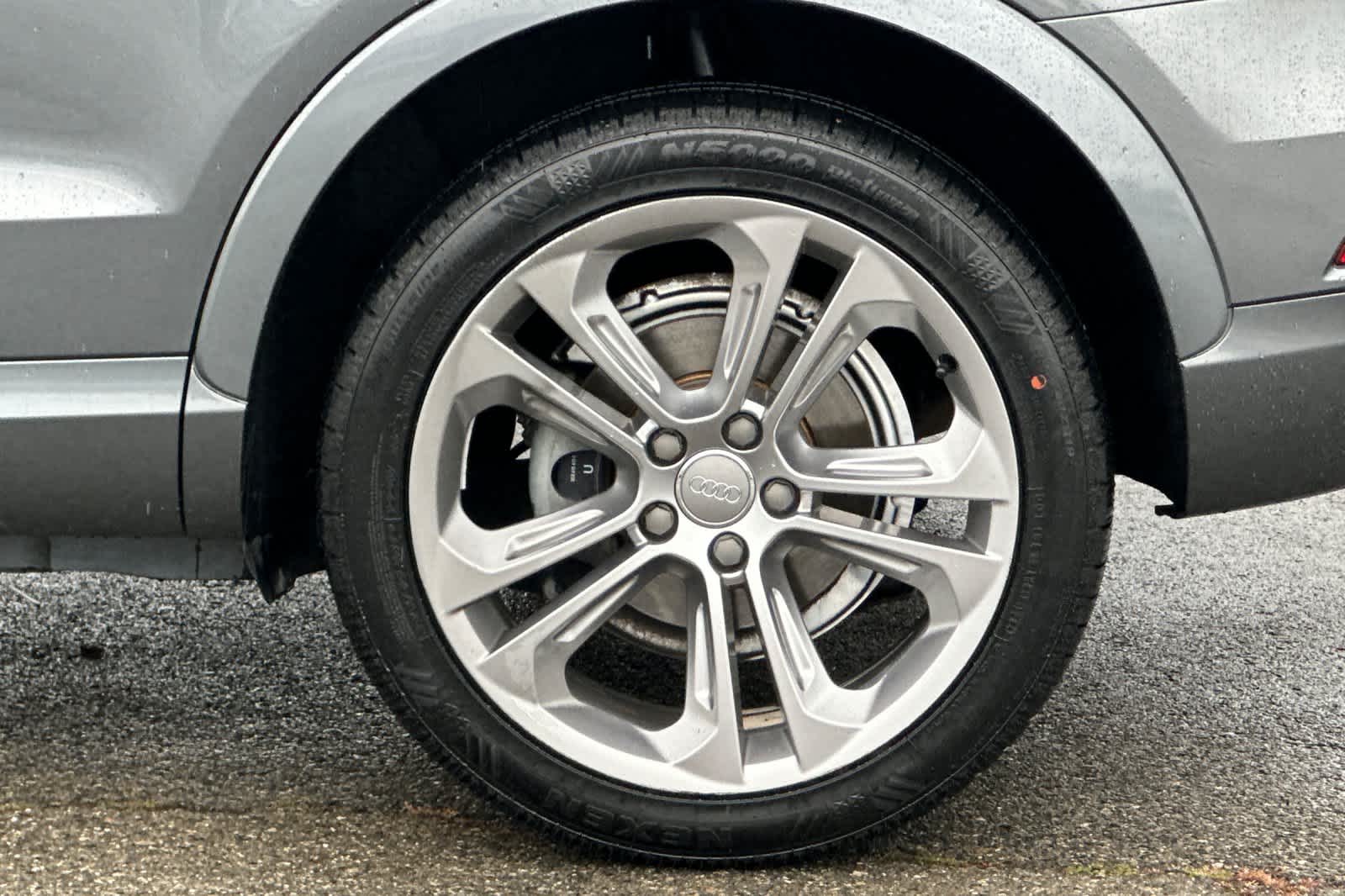 Thumbnail: 2015 Audi Q3 - 32