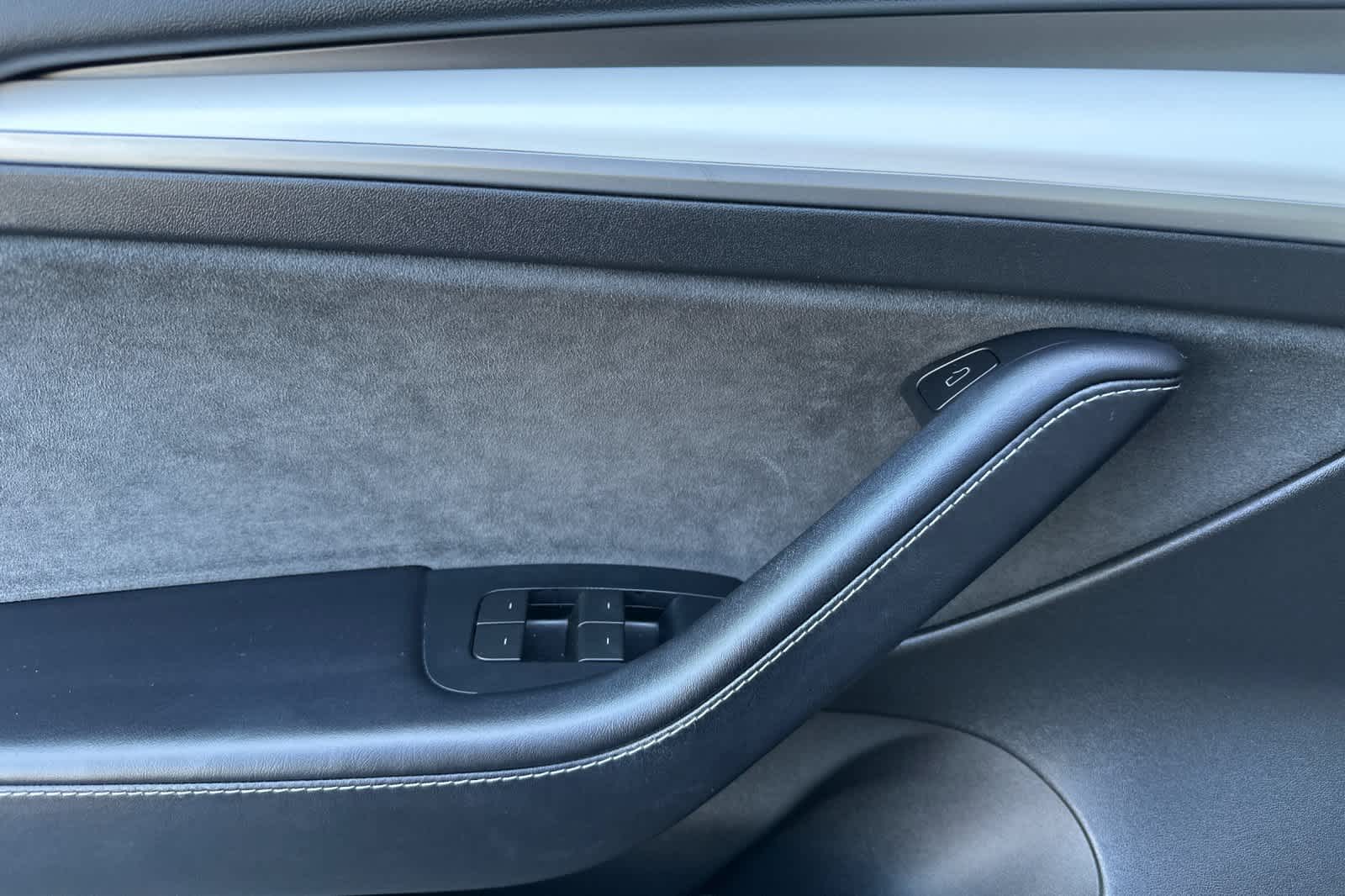 Thumbnail: 2023 Tesla Model 3 - 12