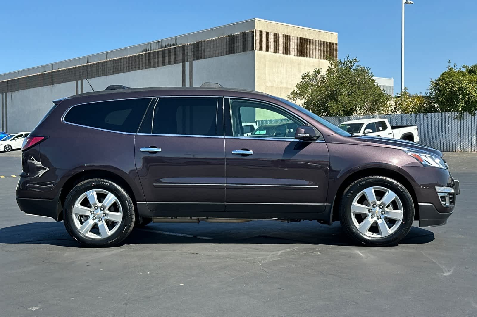 Thumbnail: 2016 Chevrolet Traverse - 6