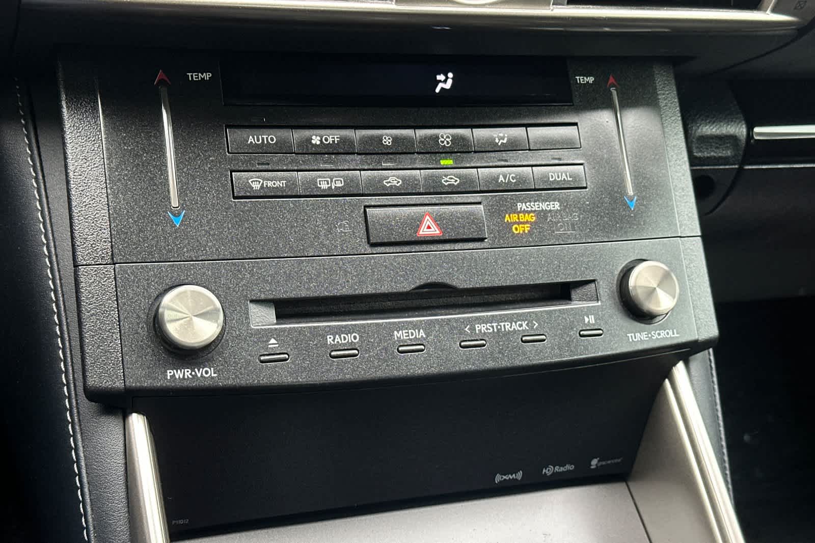 Thumbnail: 2016 Lexus IS - 21