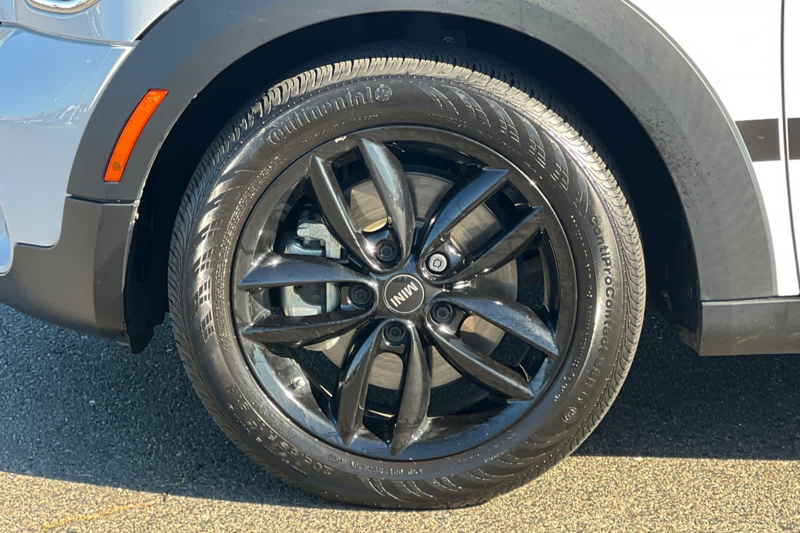 Thumbnail: 2014 MINI Cooper Countryman - 28