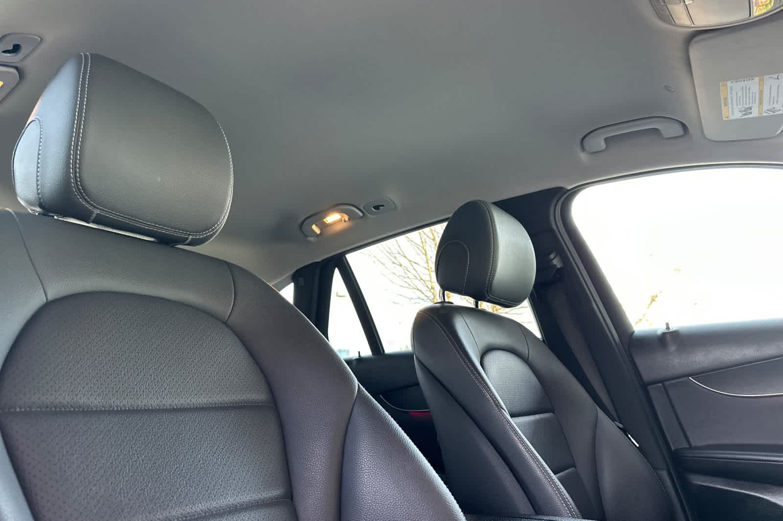 Thumbnail: 2022 Mercedes-Benz GLC - 18