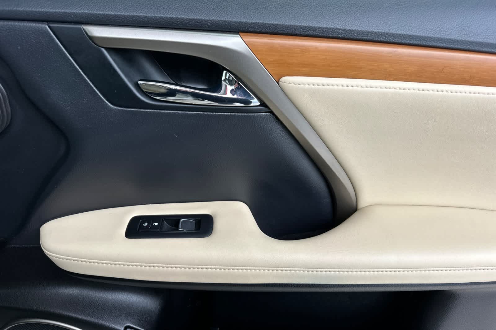 Thumbnail: 2022 Lexus RX - 19