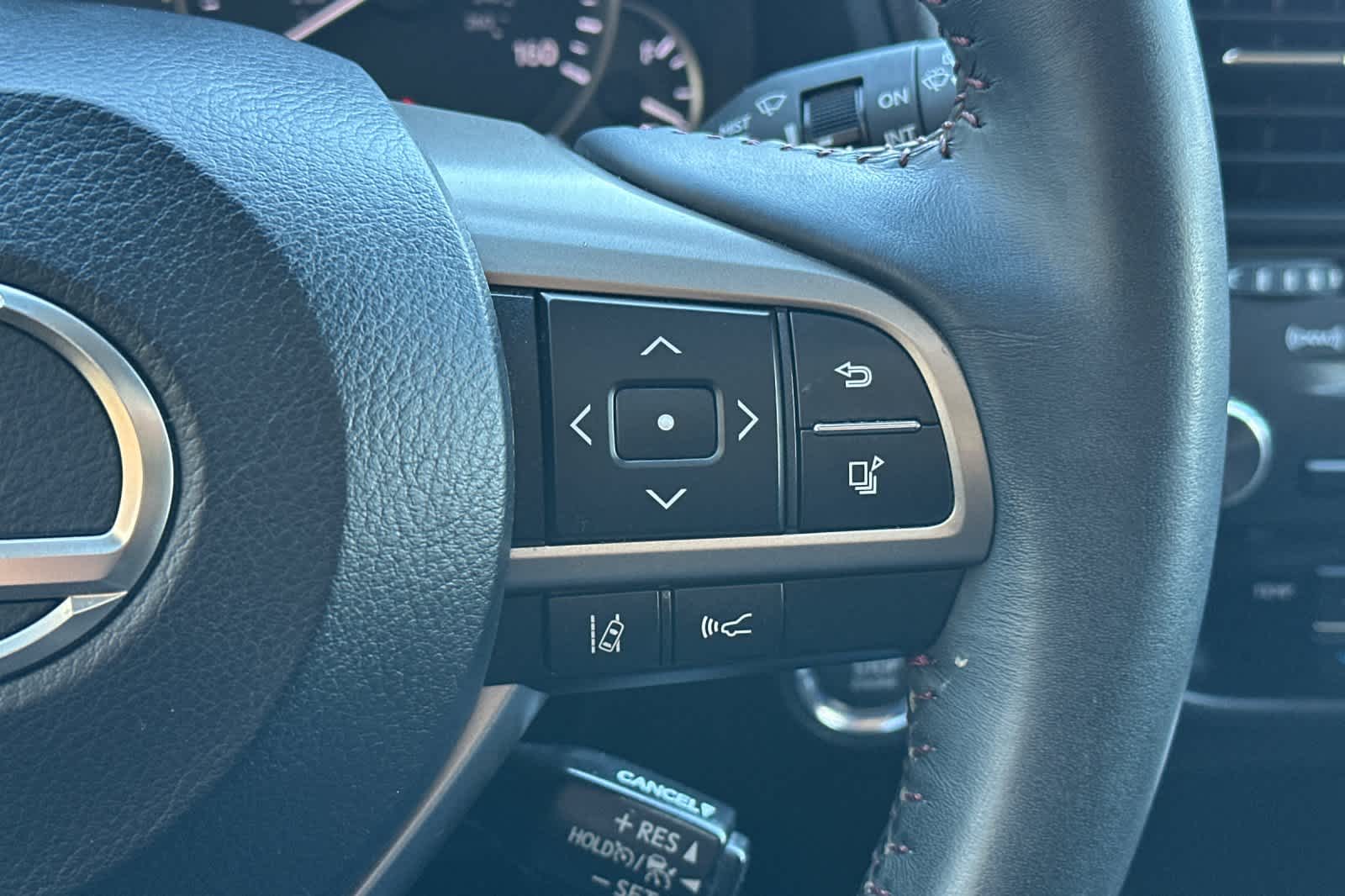 Thumbnail: 2017 Lexus RX - 28