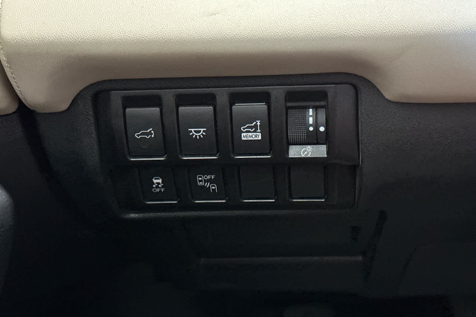 Thumbnail: 2022 Subaru Ascent - 32