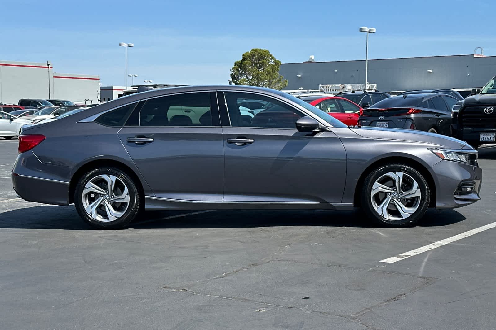 Thumbnail: 2018 Honda Accord - 6
