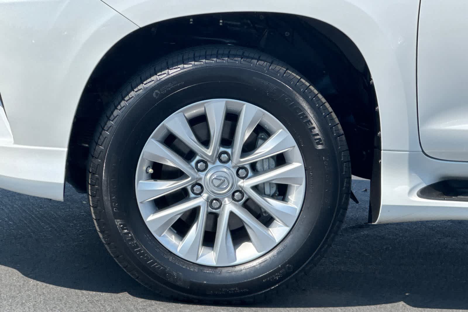 Thumbnail: 2023 Lexus GX - 32