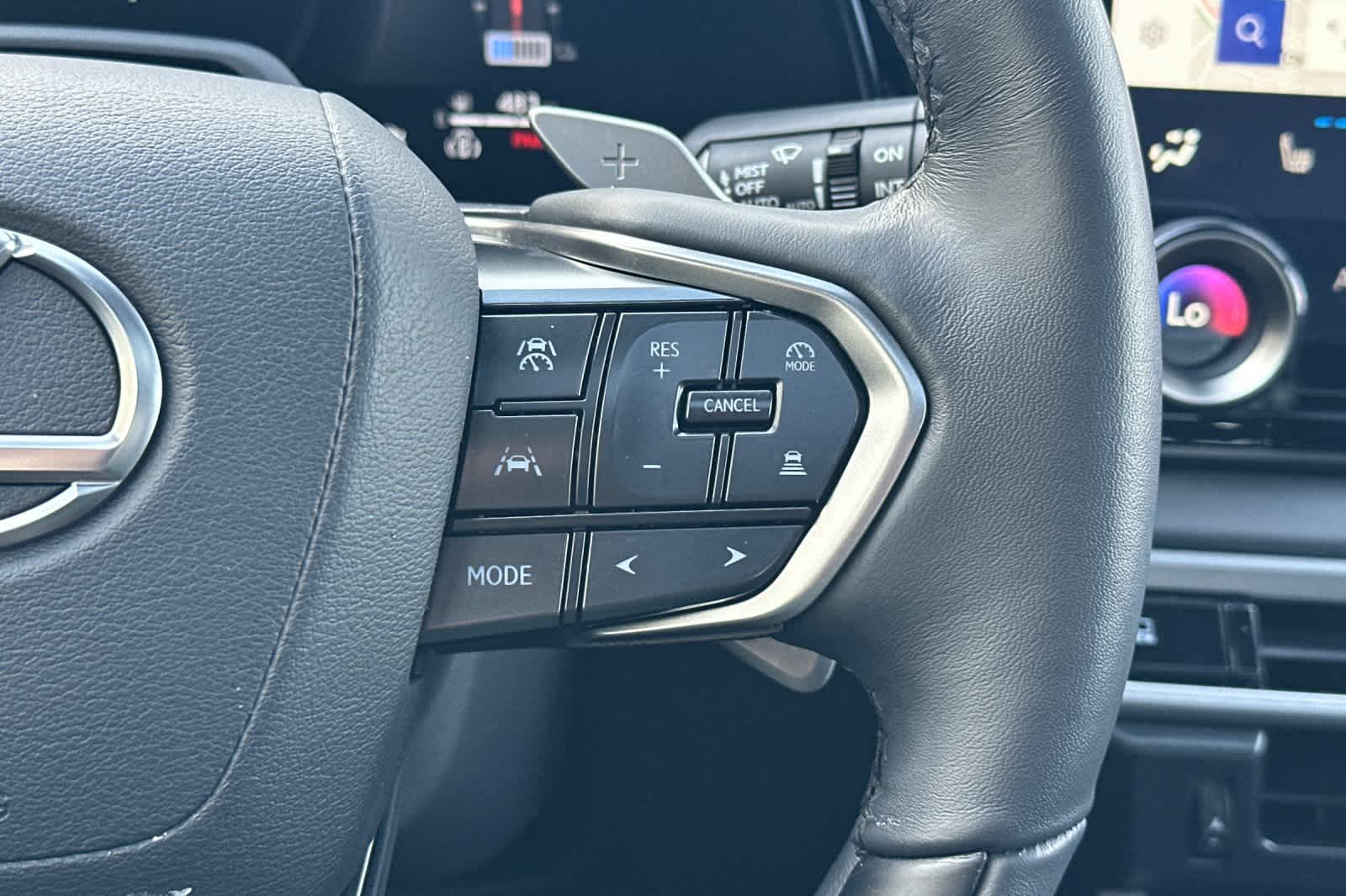 Thumbnail: 2025 Lexus RX - 28