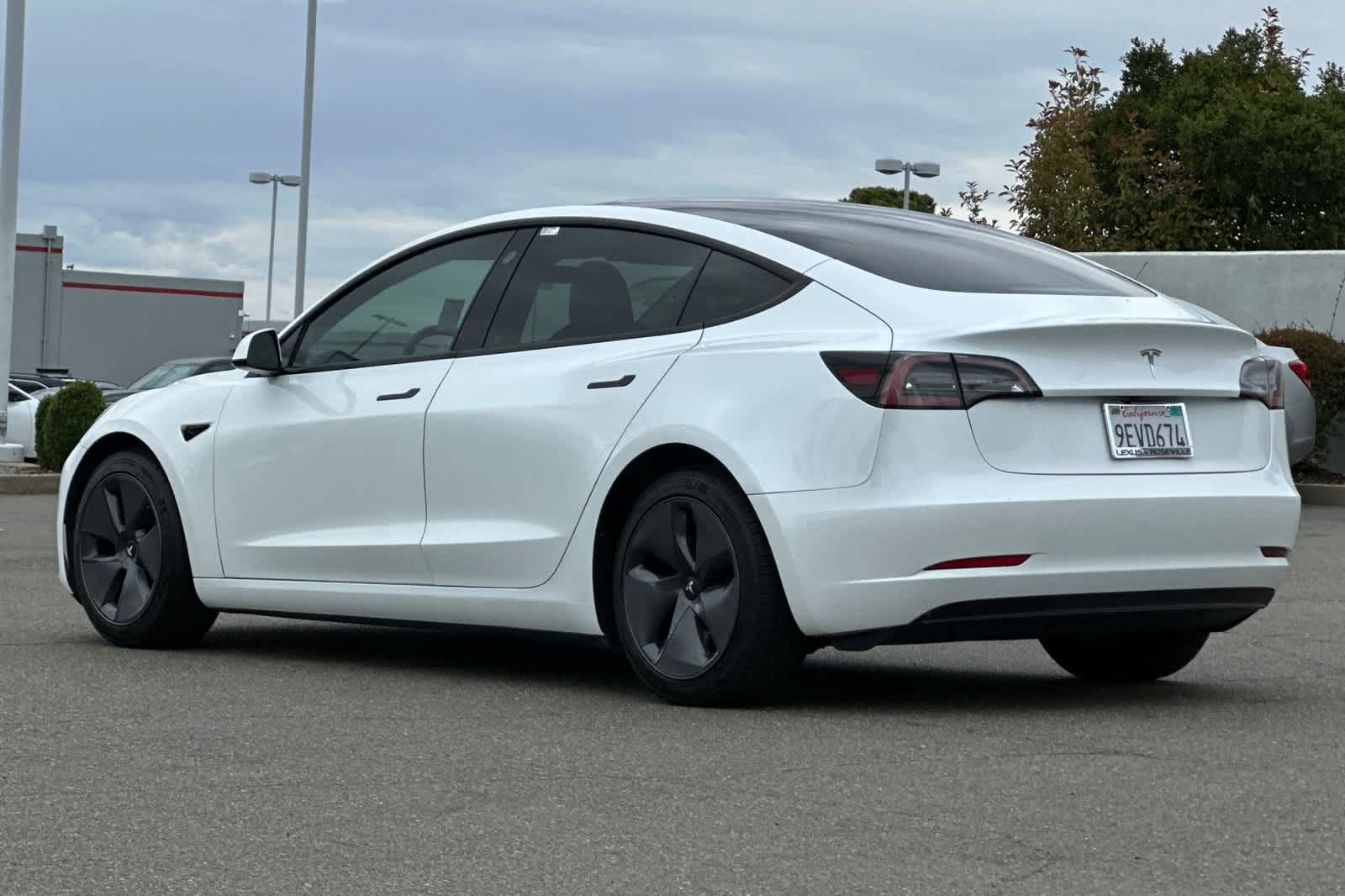 Thumbnail: 2023 Tesla Model 3 - 7